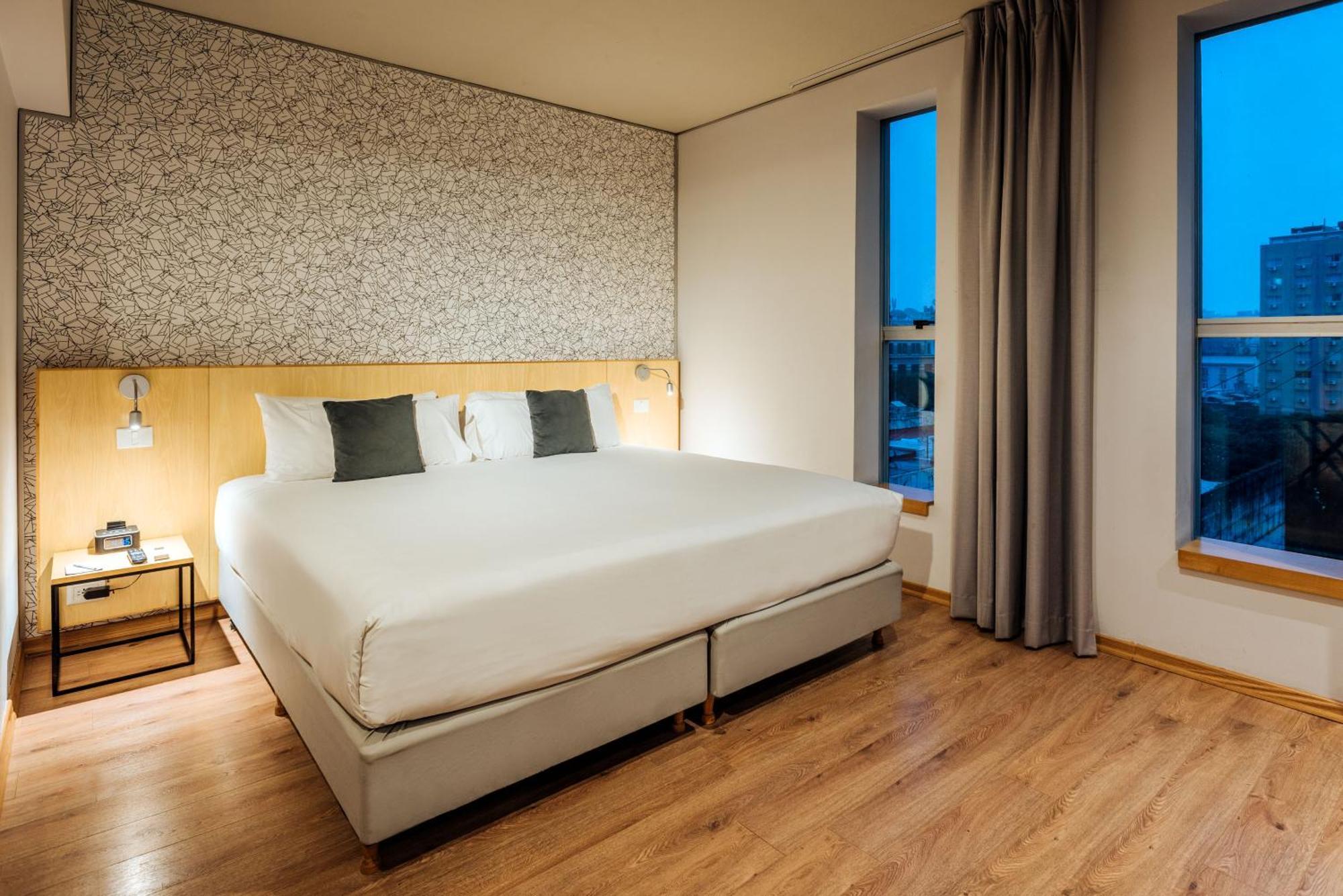 Pleno Madero Hotel 4*