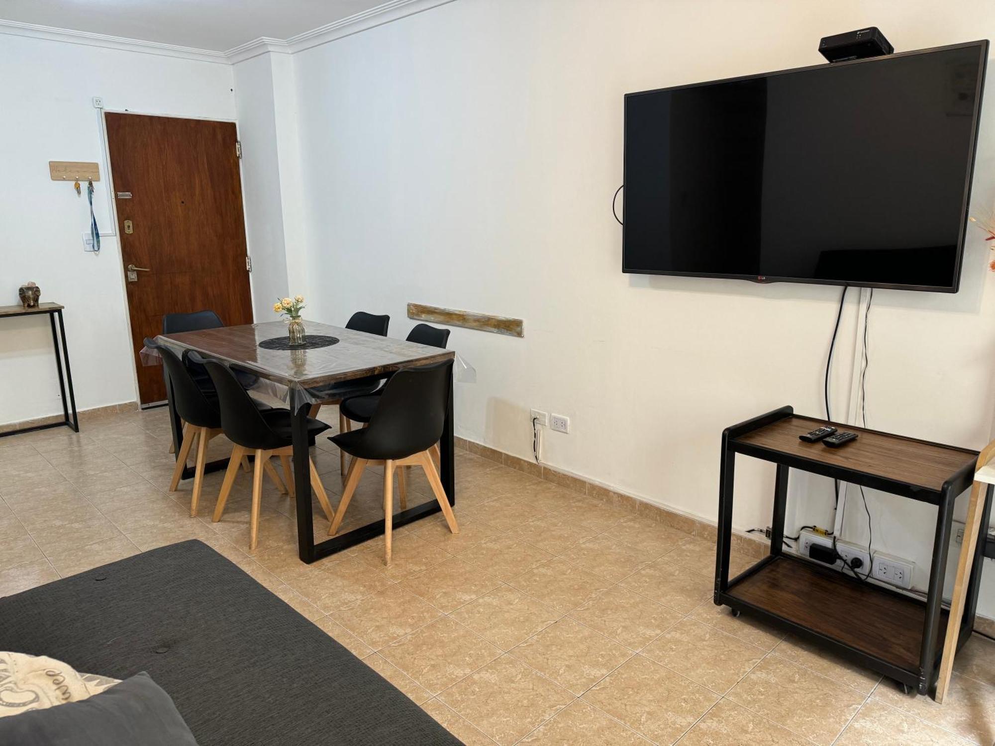 Centrico Y Amplio Apartamento A Pasos Del Metro *