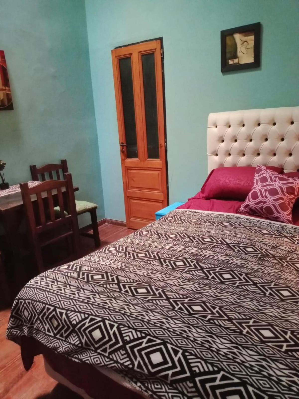 Comodos En Casa Homestay