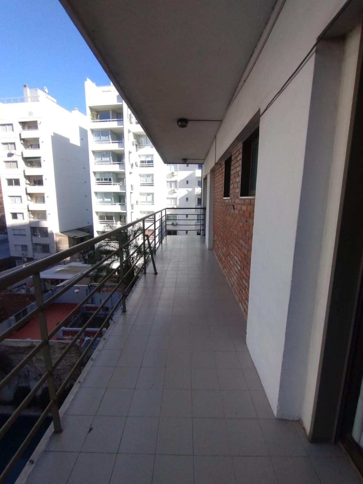 Apartment Oro