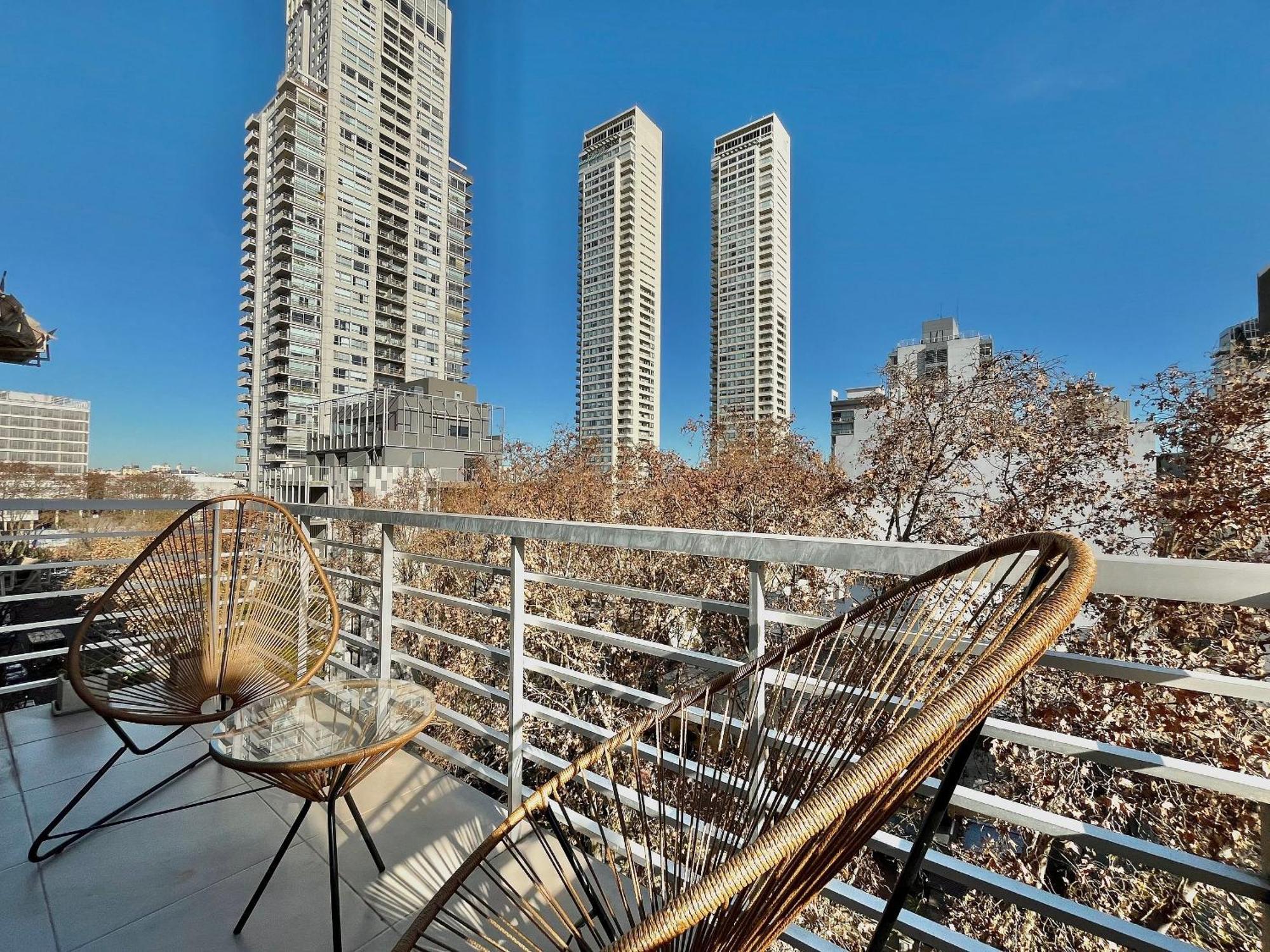 Enjoy Vallanhost @ Guatemala - 71 Apartment Buenos Aires
