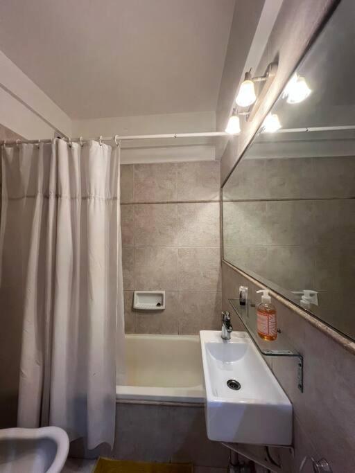 Apartment Recoleta Uptown - Comfortable Up To 4 Guests Buenos Aires