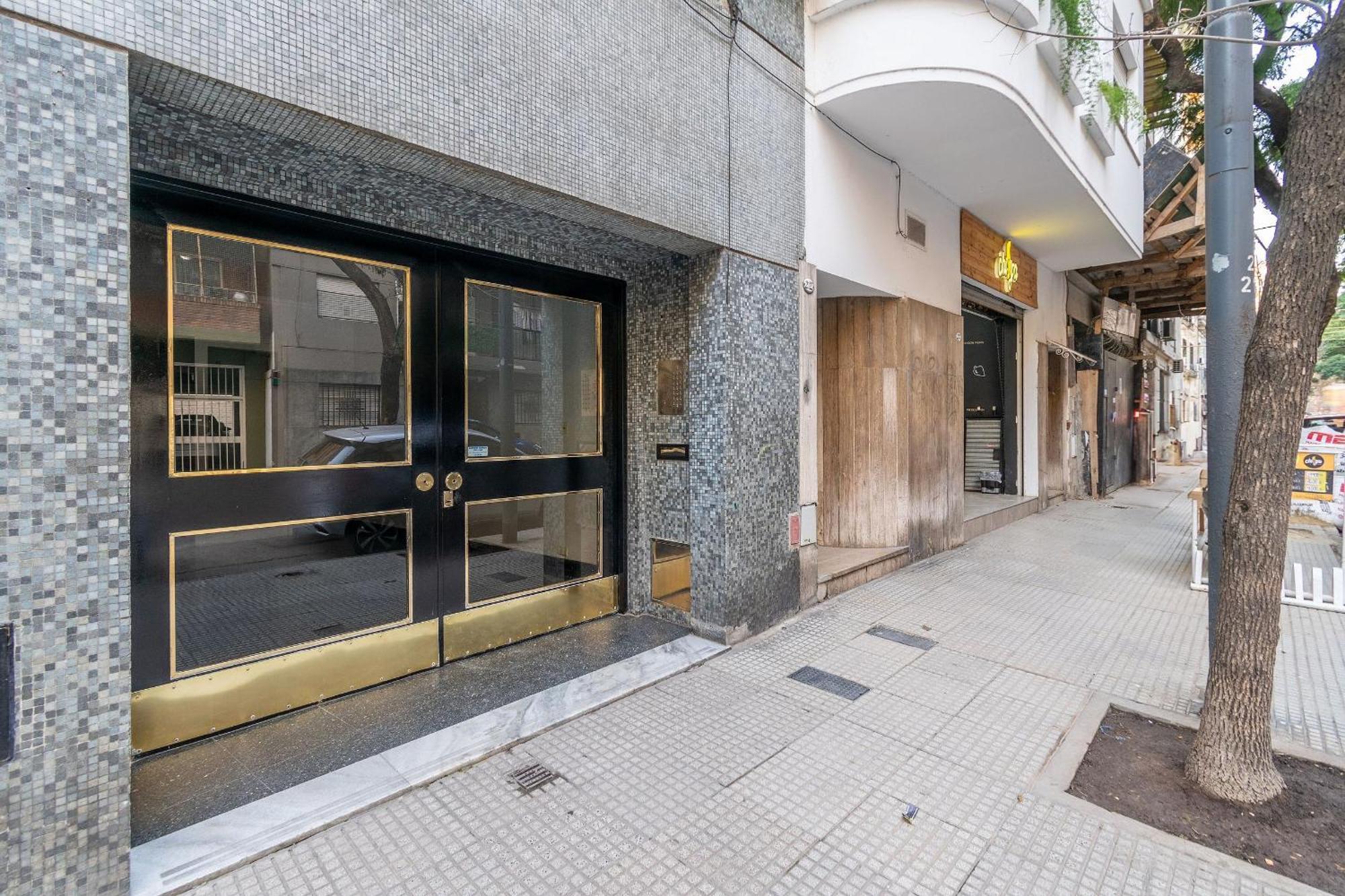 Apartment Amplio Y Luminoso Estudio En Recoleta *