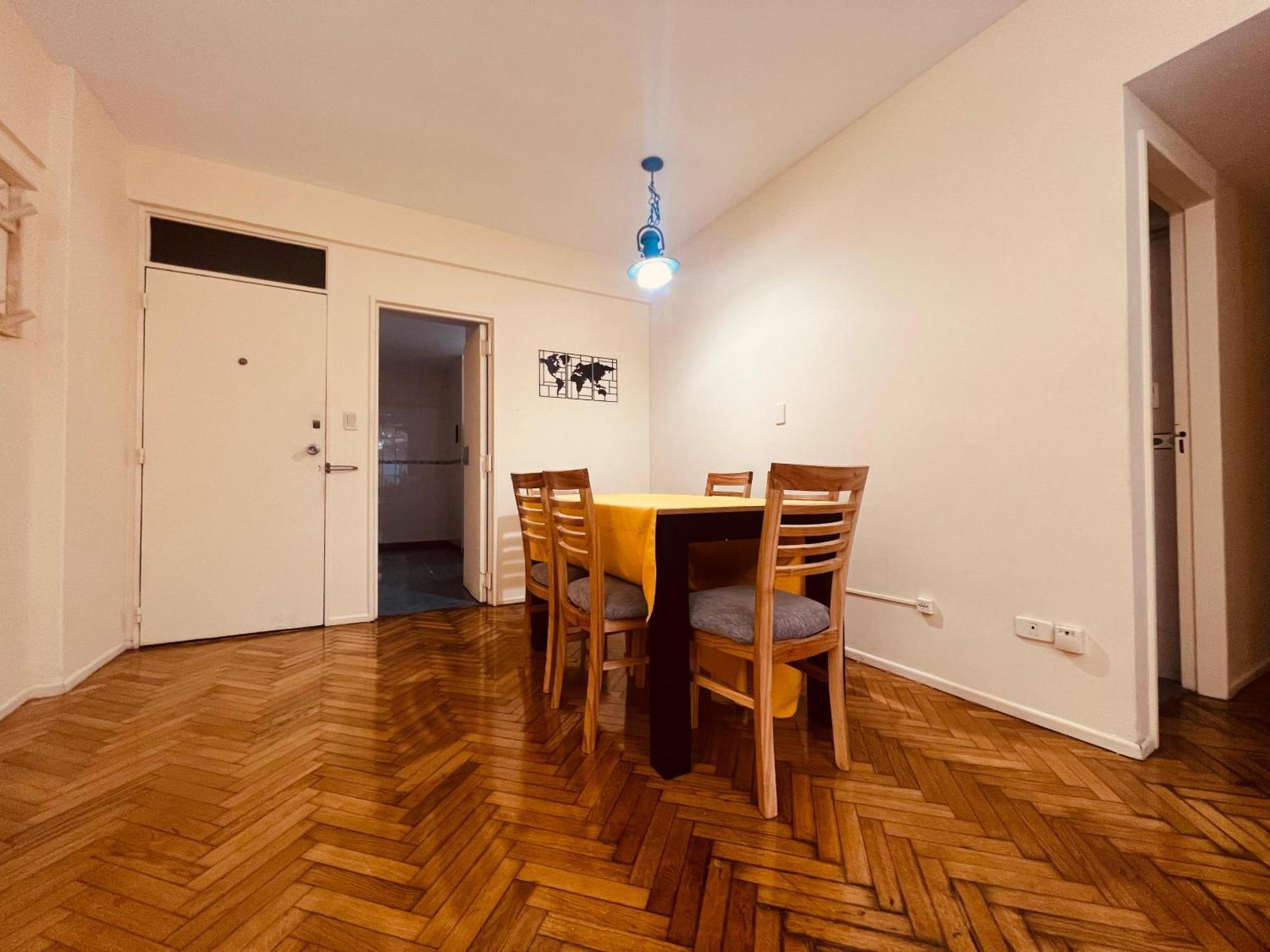 Amplio Departamento En La Mejor Zona De Palermo Sobre La Avenida Coronel Diaz Apartamento *