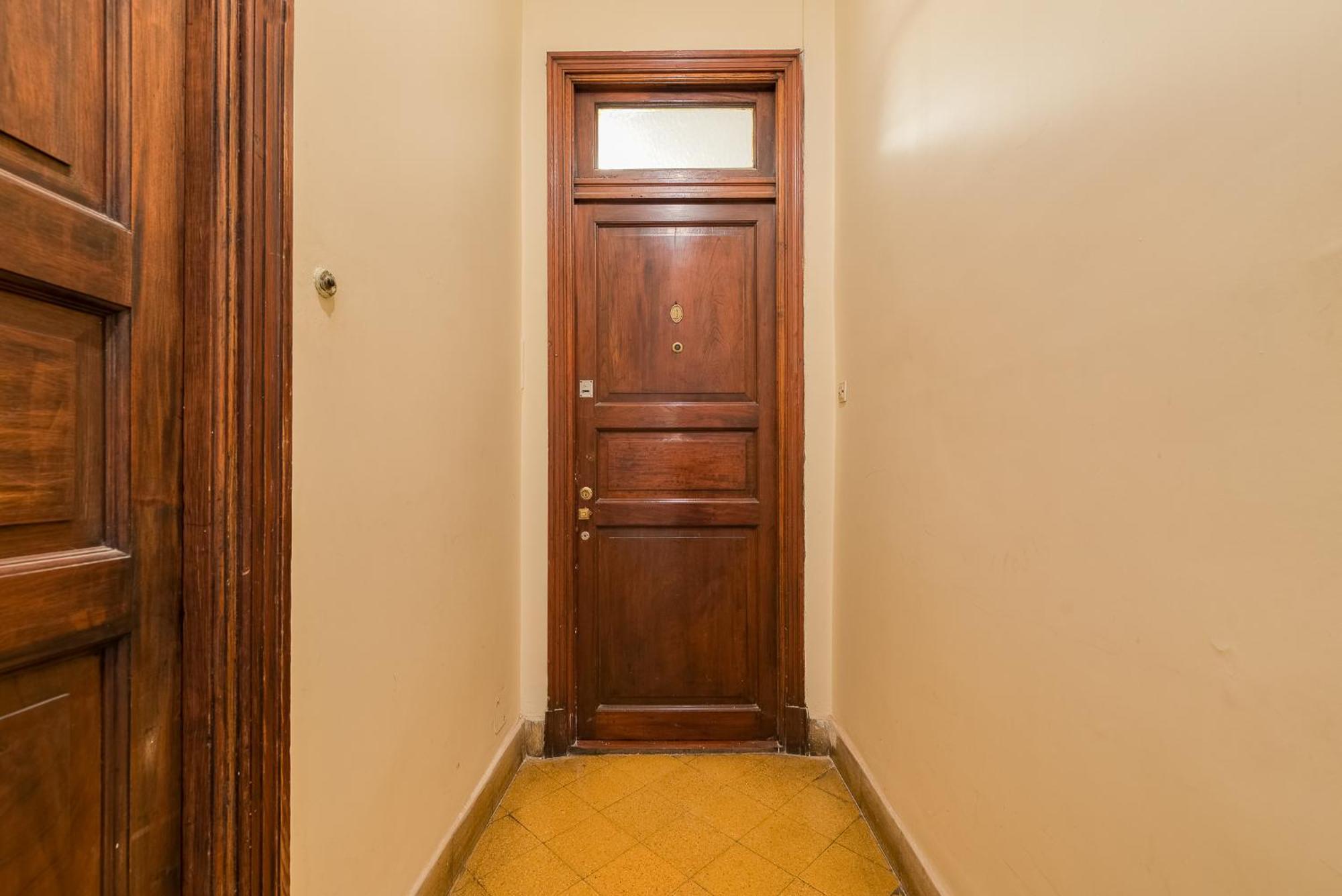 Departamento Centrico Y Remodelado En Recoleta - Teatro Colon Buenos Aires