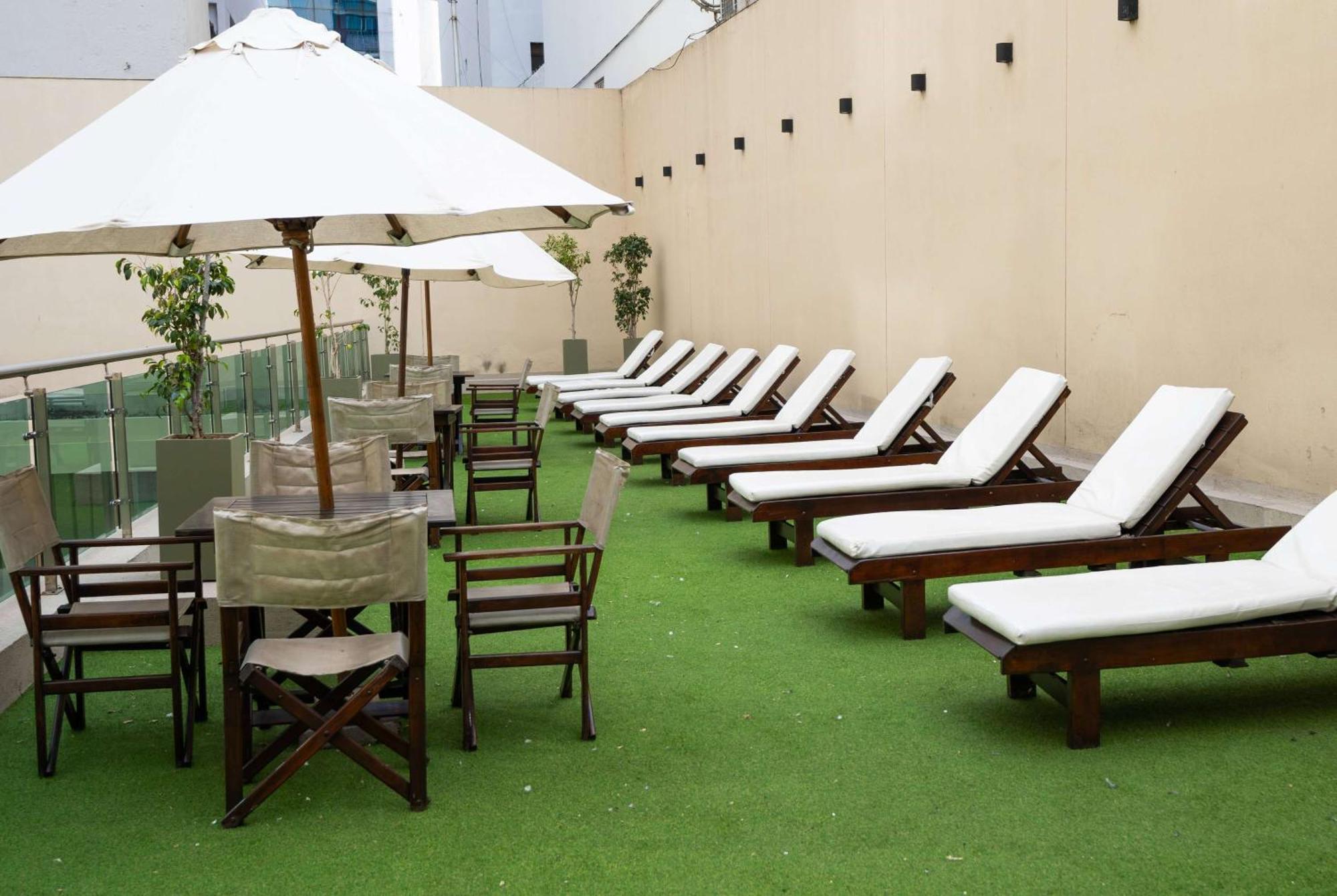 Hotel Dazzler By Wyndham Recoleta 4*