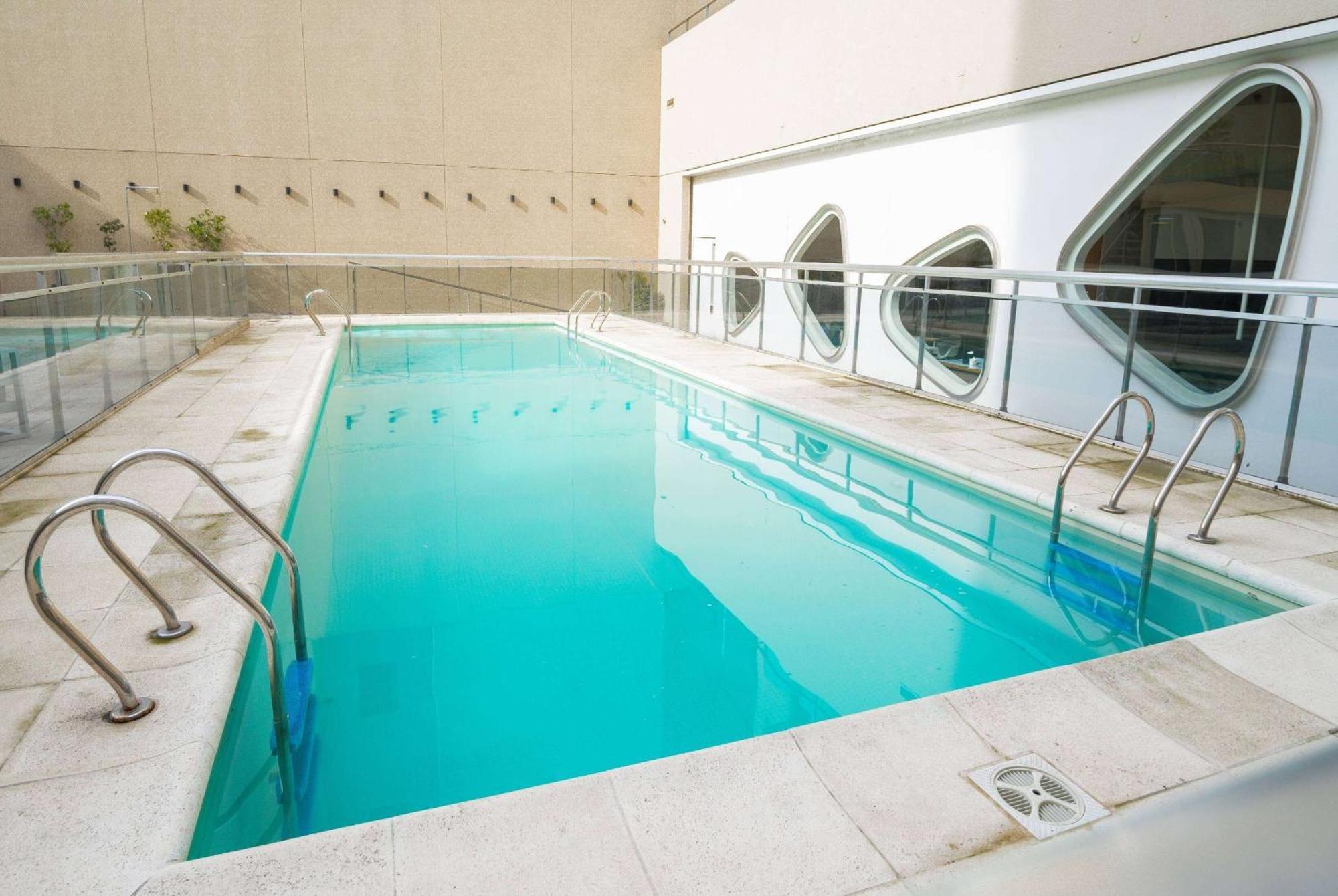 Dazzler By Wyndham Recoleta Hotel