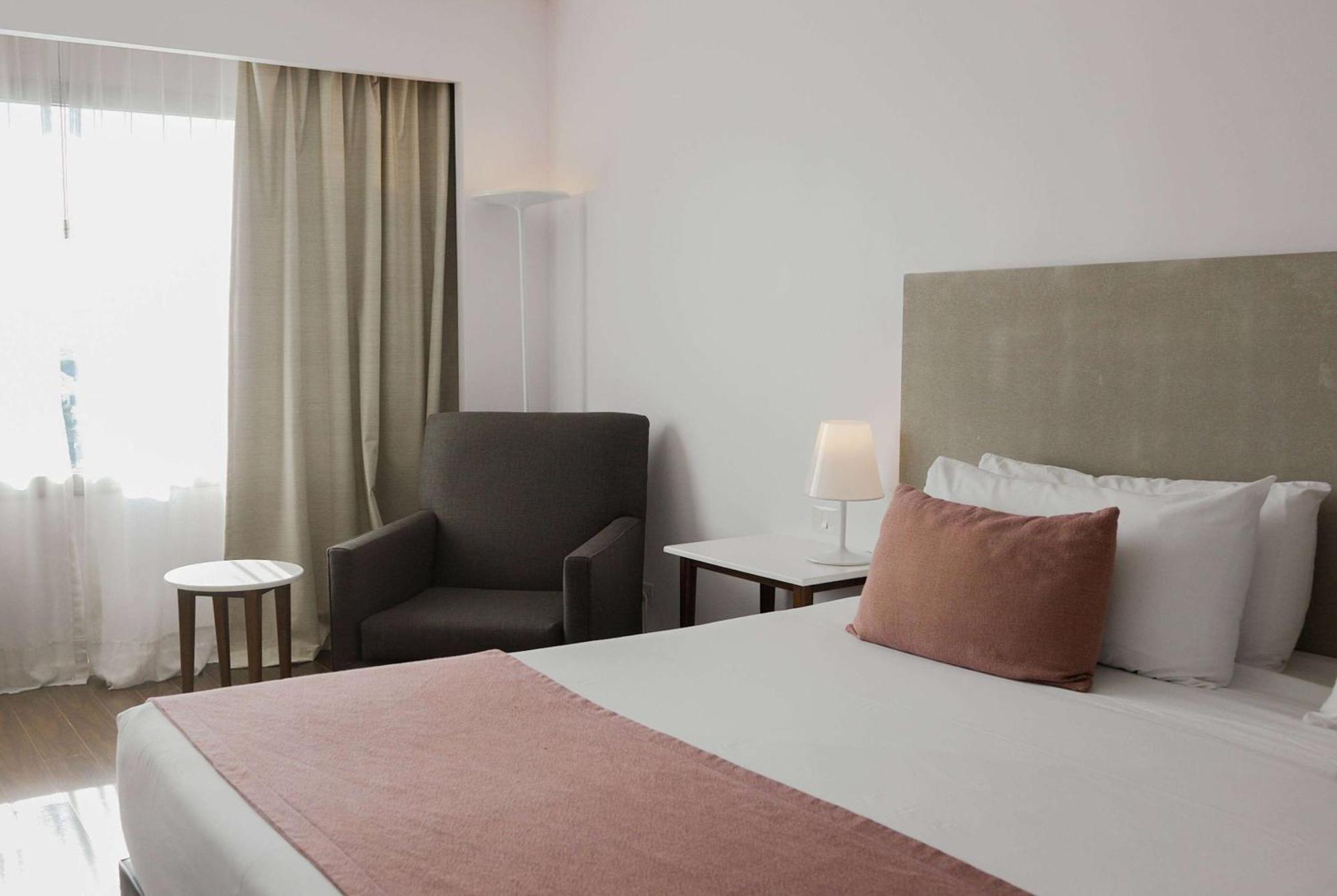 Dazzler By Wyndham Recoleta Buenos Aires