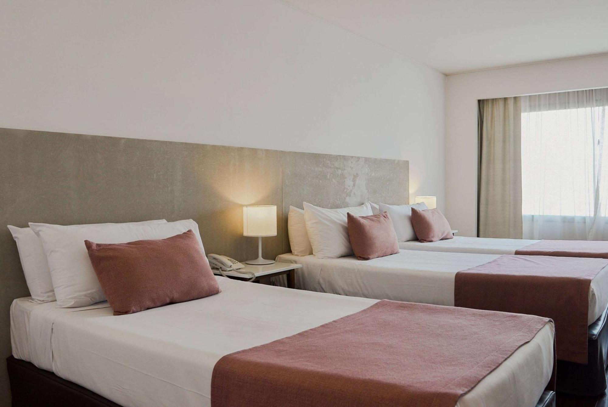 Dazzler By Wyndham Recoleta 4*