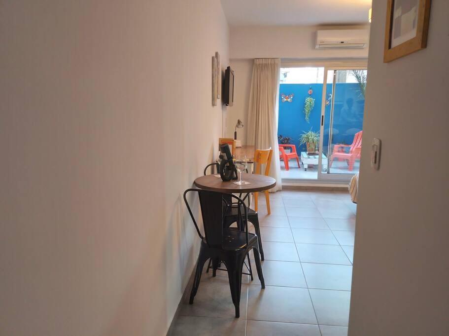 Hermoso Estudio Con Patio Privado *