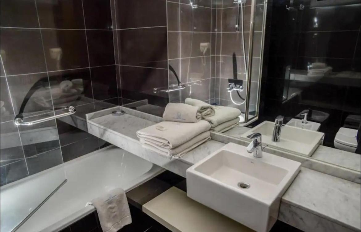 Moderno Con Piscina, Y Jacuzzi En Recoleta Apartamento *
