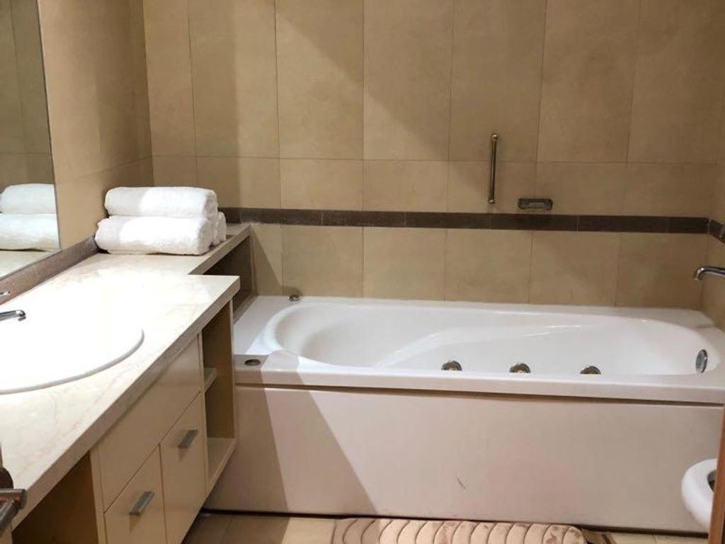 Luxury In Azucena Villaflor 400 Apartment