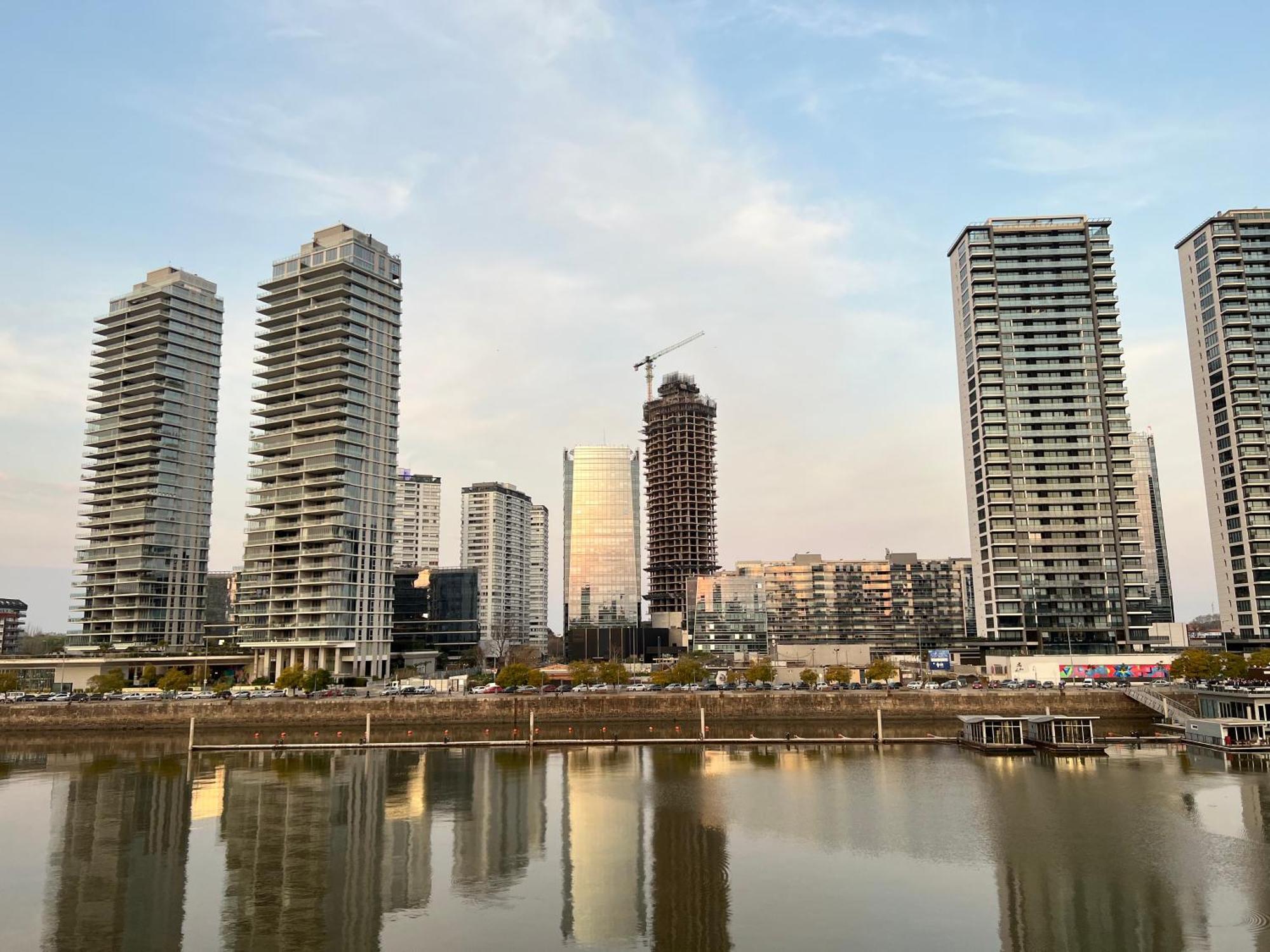 Apartment River View In Puerto Madero *