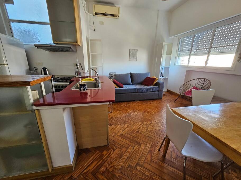 Apartamento 2 Amb Sobre Calle Corrientes