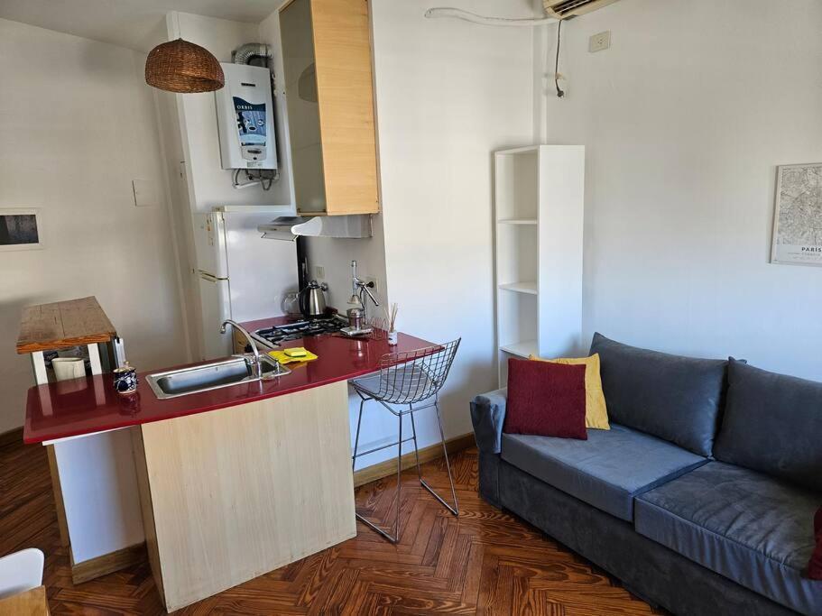 2 Amb Sobre Calle Corrientes Apartamento *