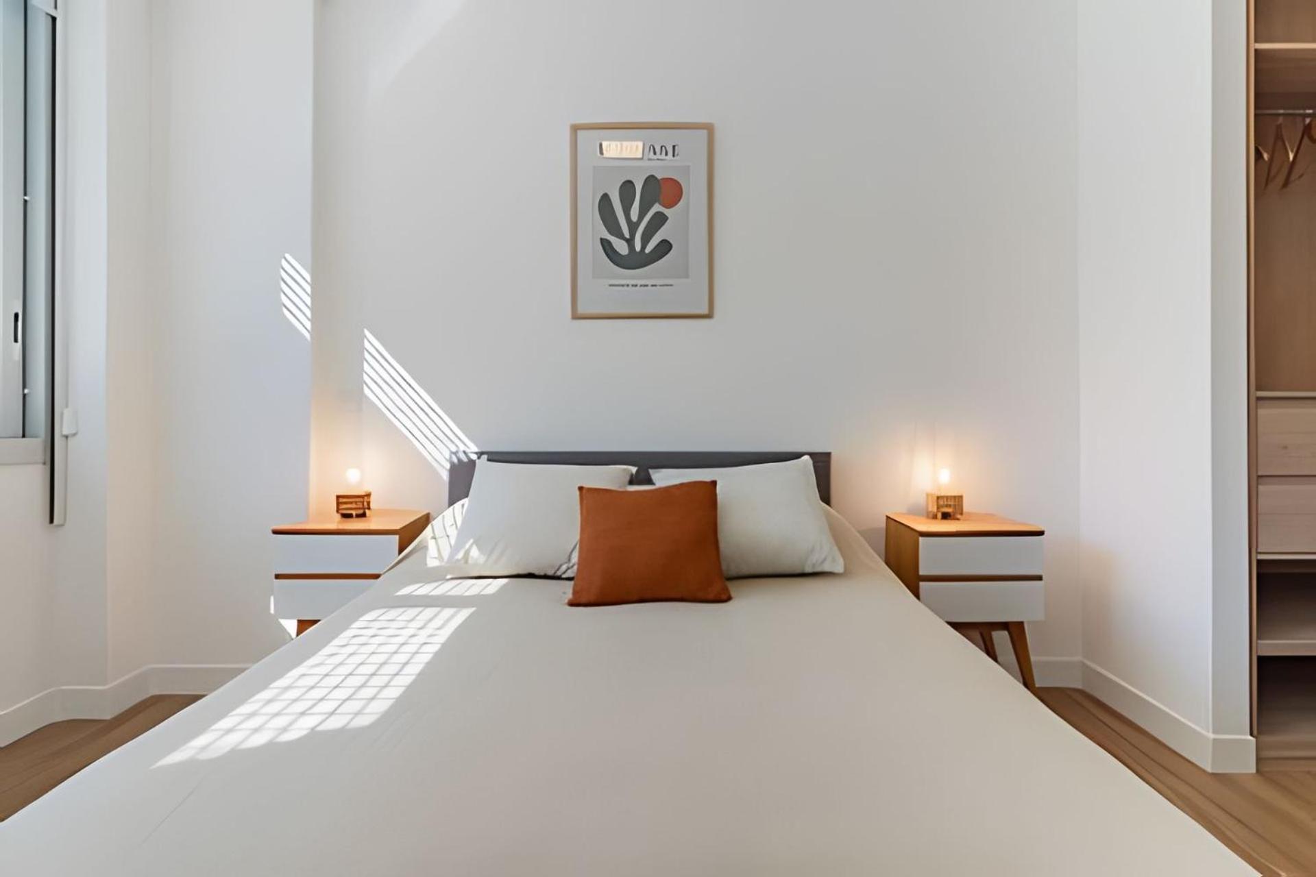 Stunning 1br W/ Pool, Gym, & Sauna