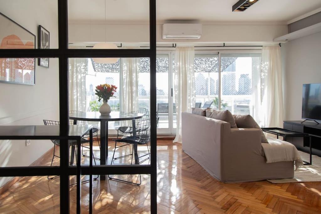 Lila Luminous Apartment *