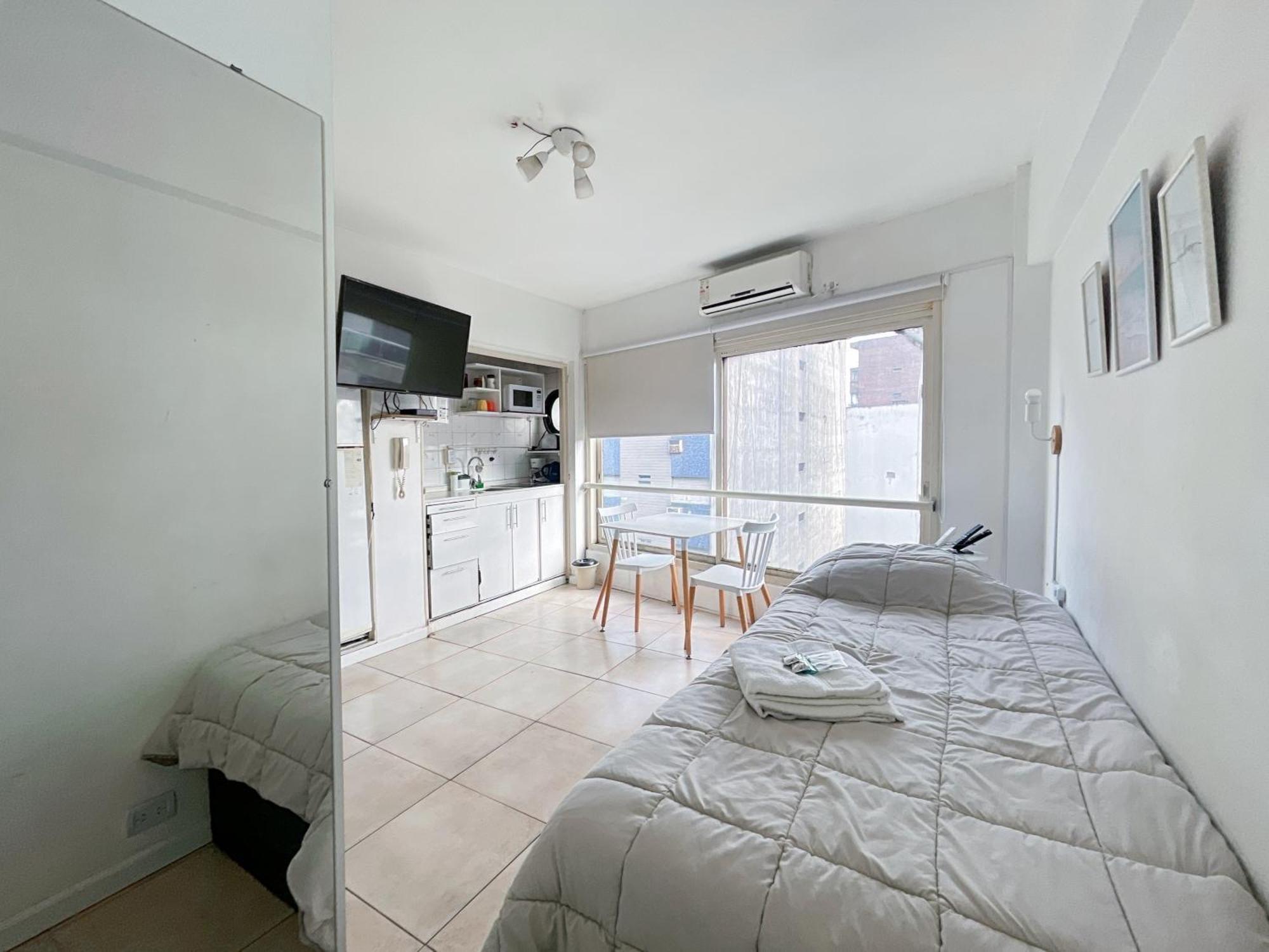 Beautiful Sunny Recoleta Urban Comfort Apartment *
