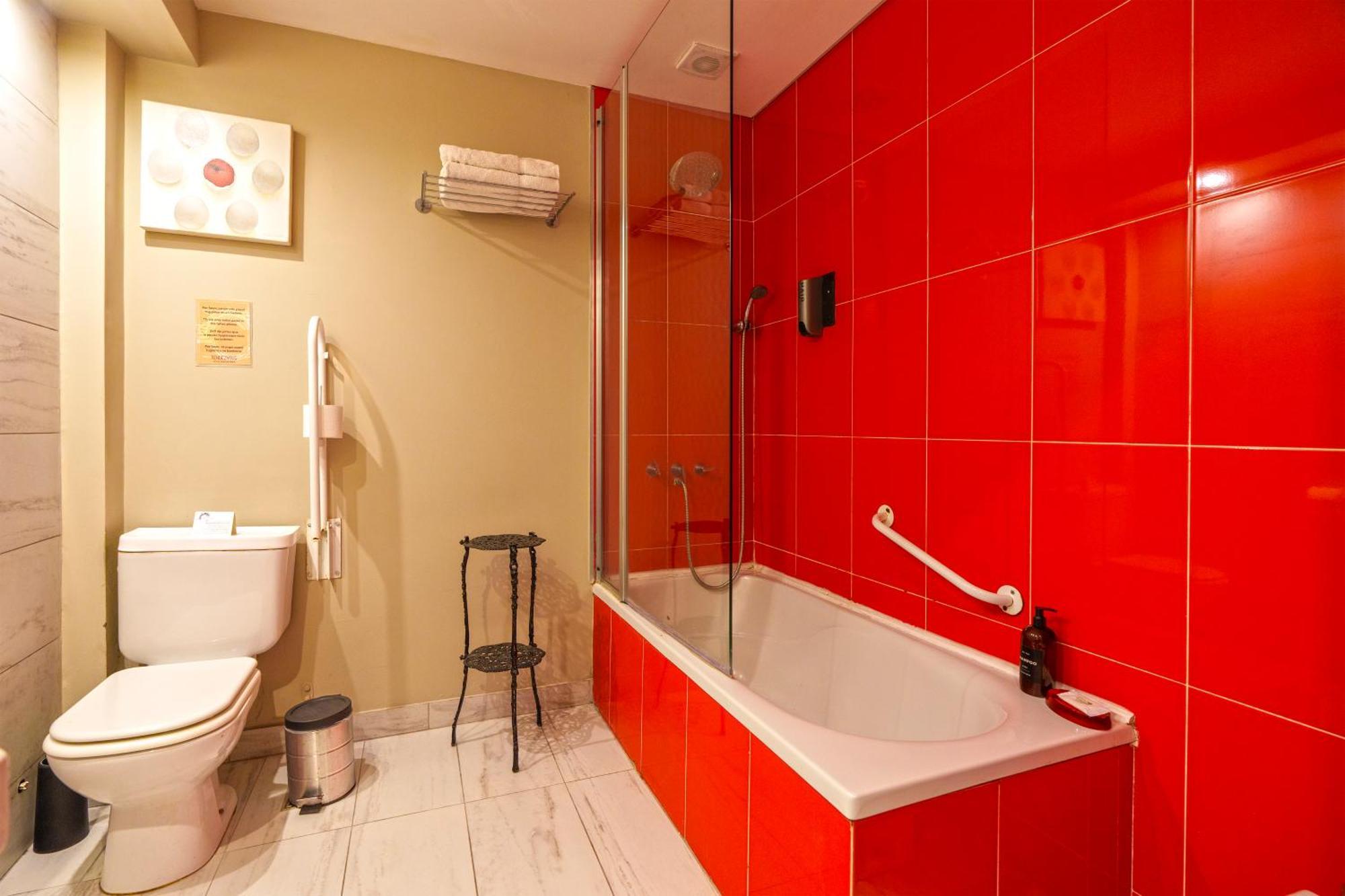 Rendez Vous Hotel 4*