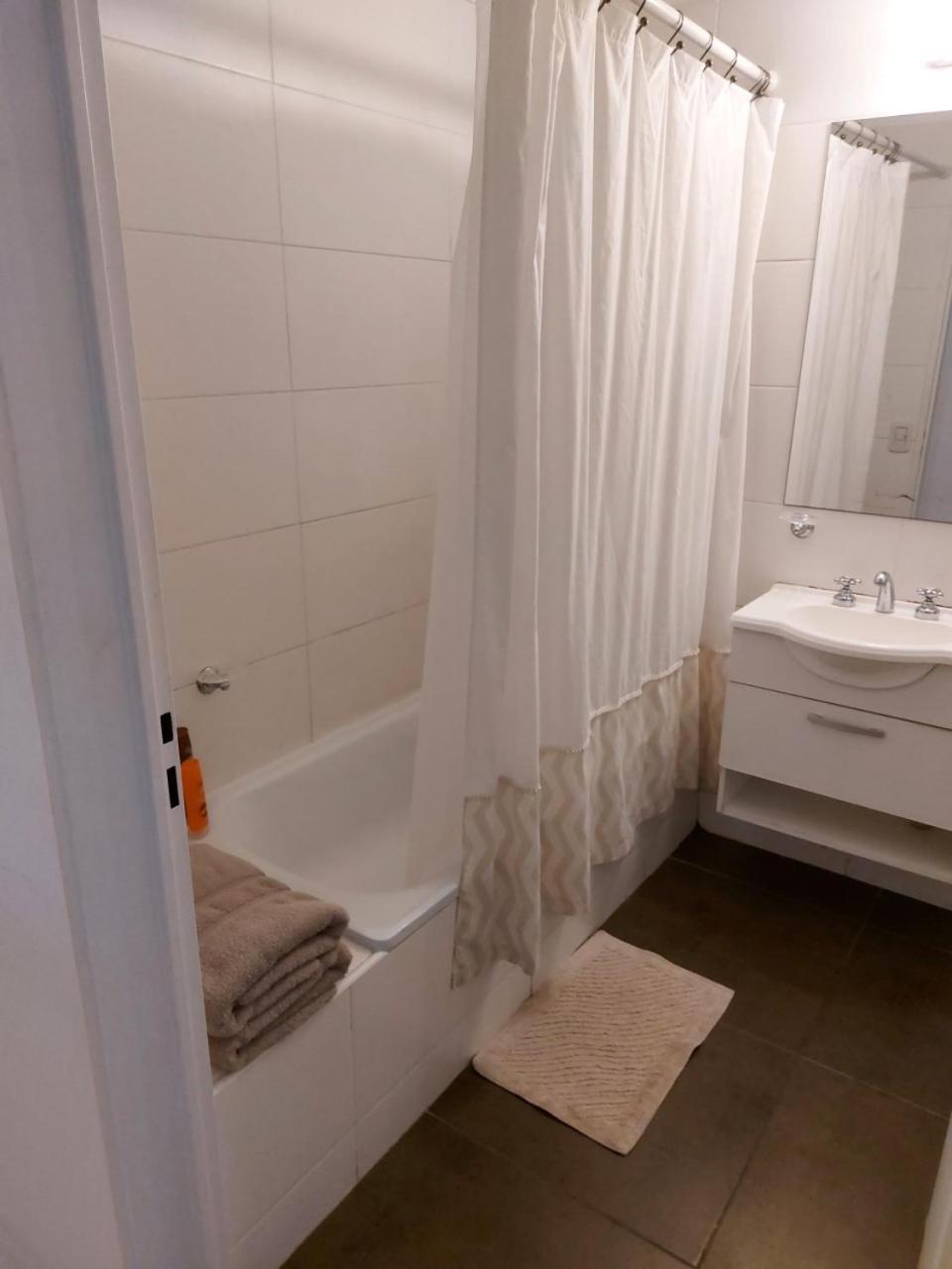 Excelente Departamento, Piso Alto Apartment