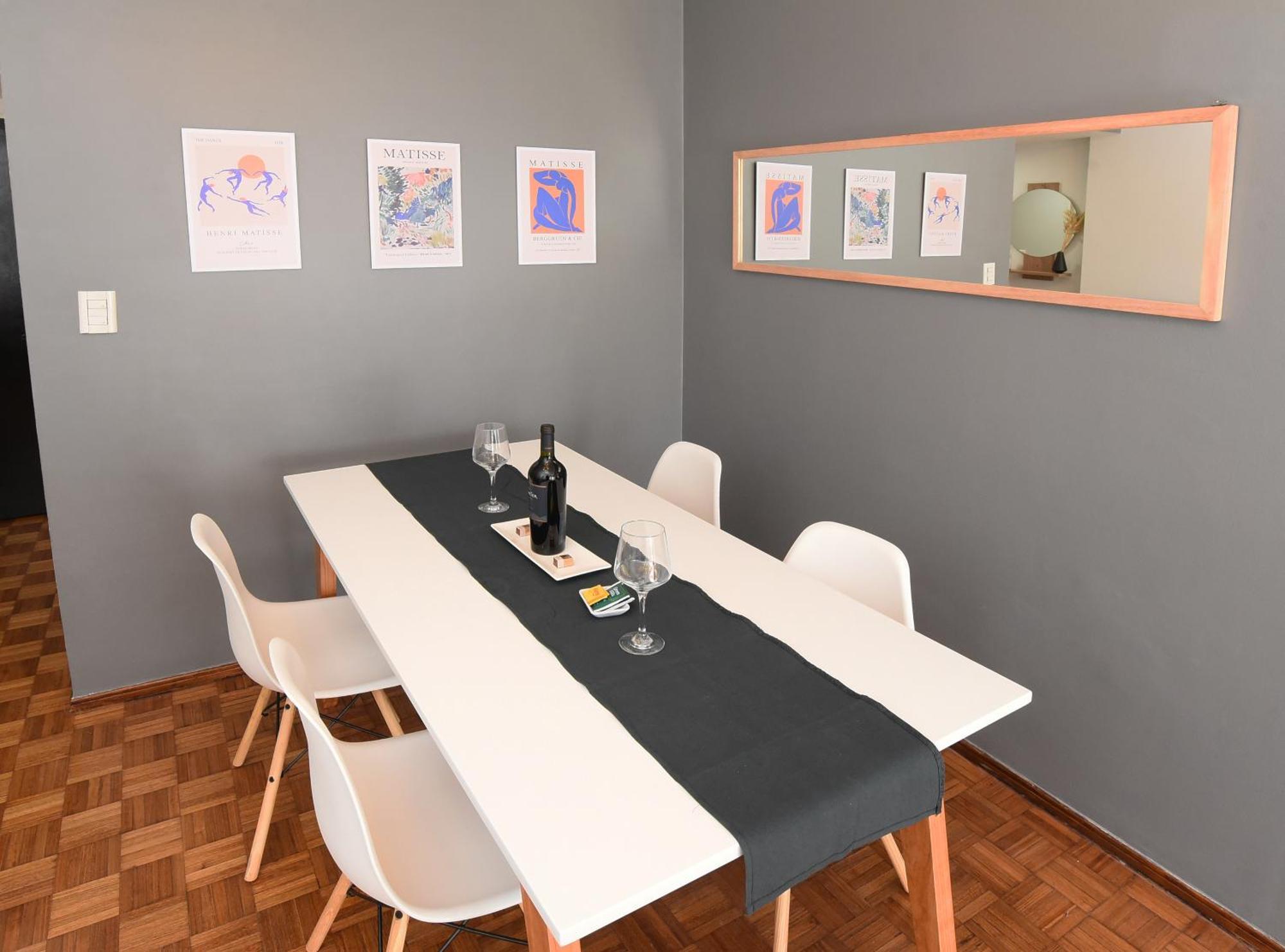 Stylish Haven In Downtown Buenos Aires! Apartment