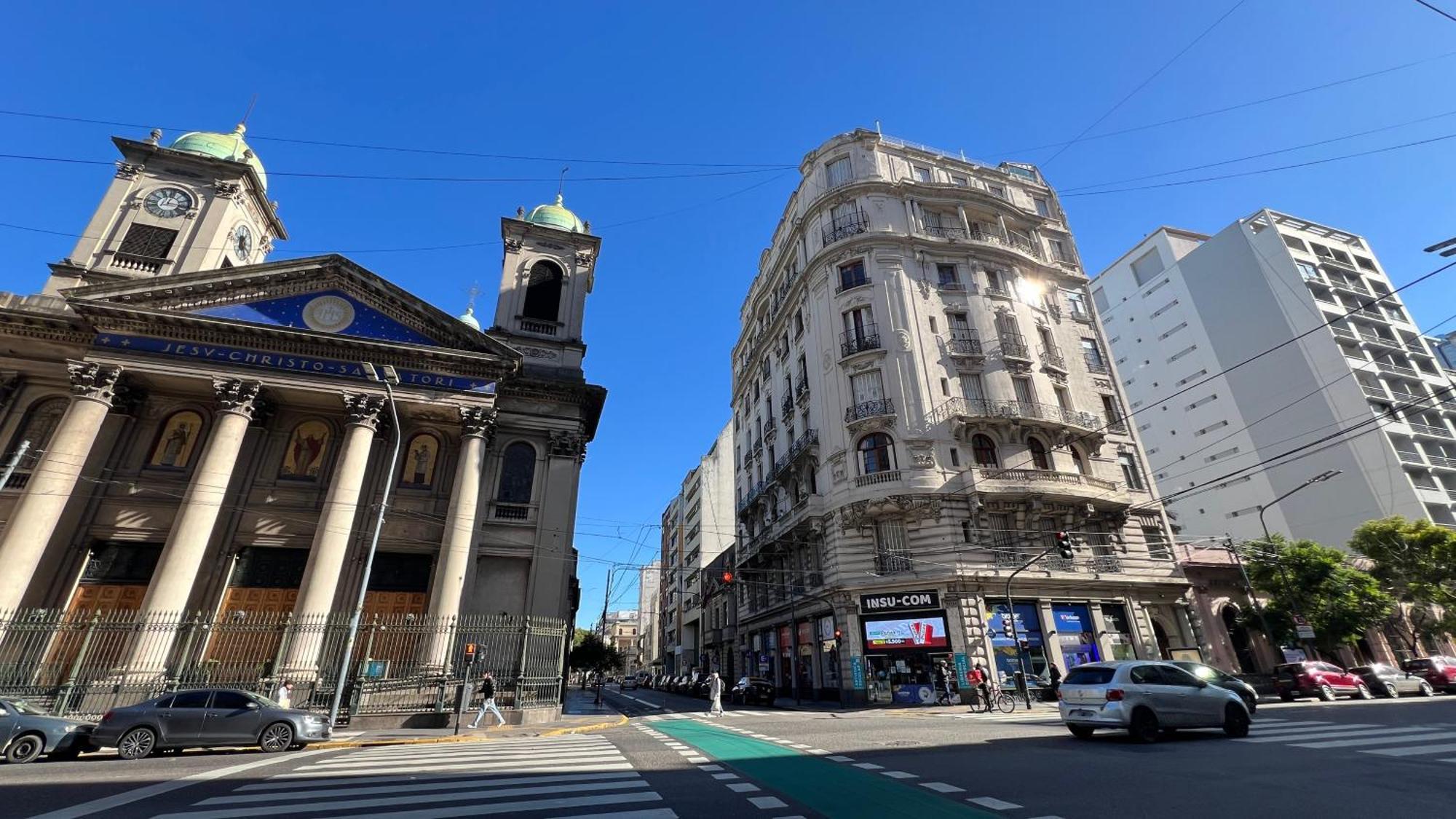Apartment Stylish Haven In Downtown Buenos Aires!
