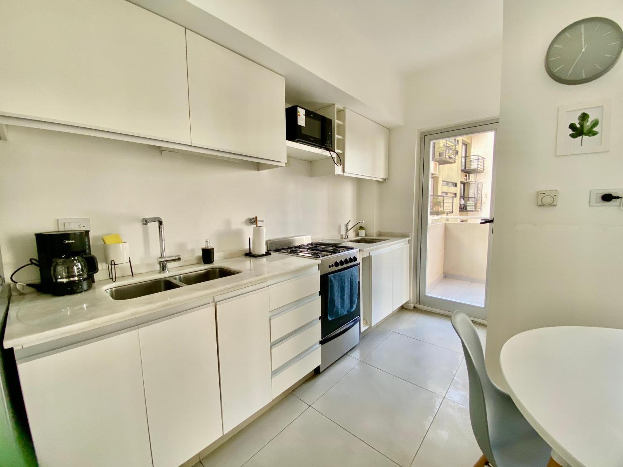Modern Style In Palermo Close To Rosedal & Libertador, With Parking Buenos Aires