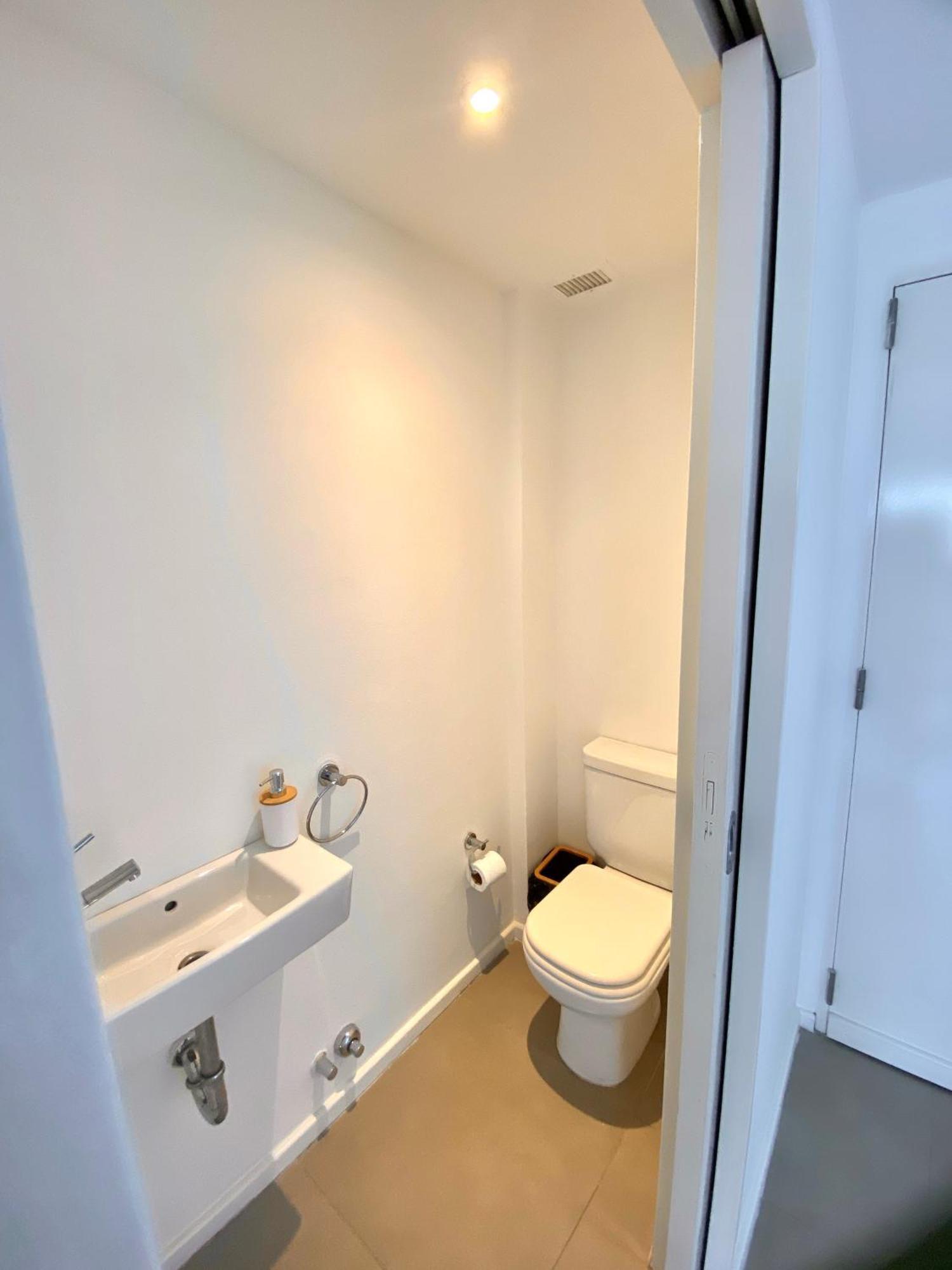 Apartment Modern Style In Palermo Close To Rosedal & Libertador, With Parking