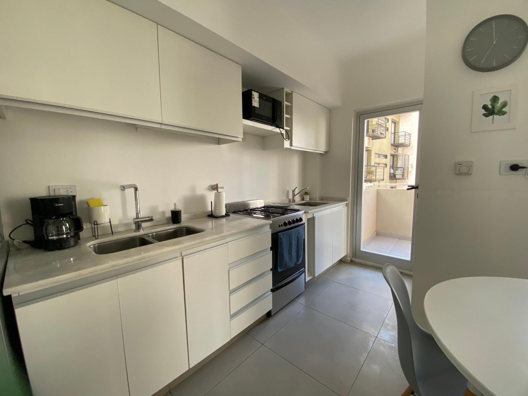Modern Style In Palermo Close To Rosedal & Libertador, With Parking *