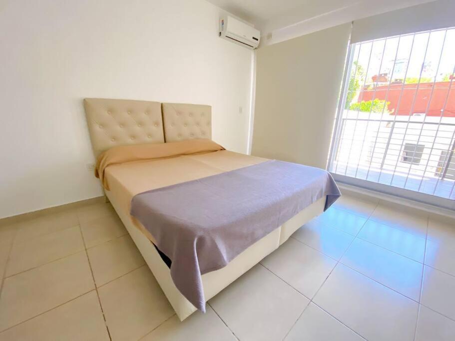 Amplio Studio, En Chacarita Apartment *