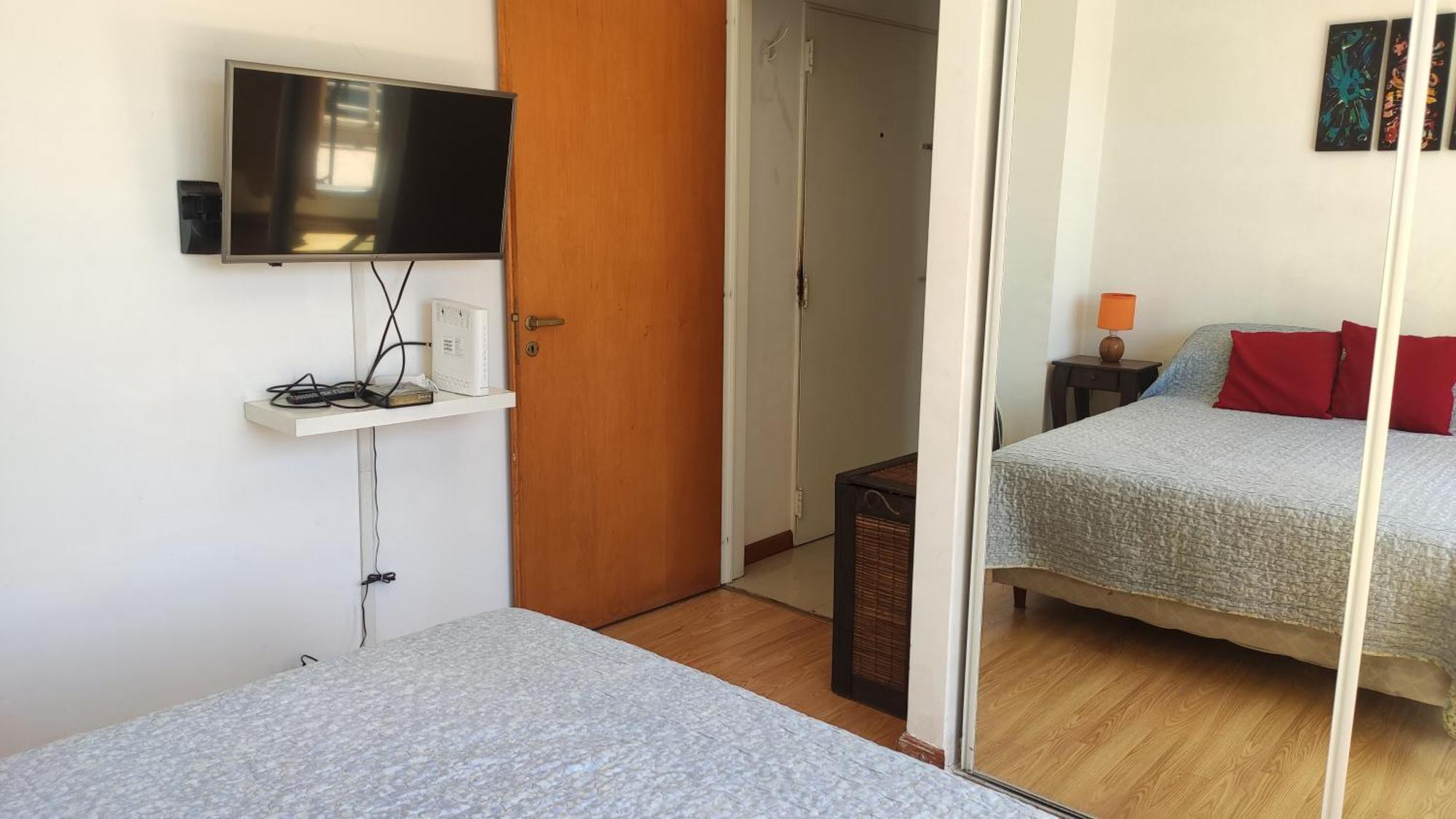 Apartment Luminoso Y Amplio 2 Ambientes En Flores 45 M2