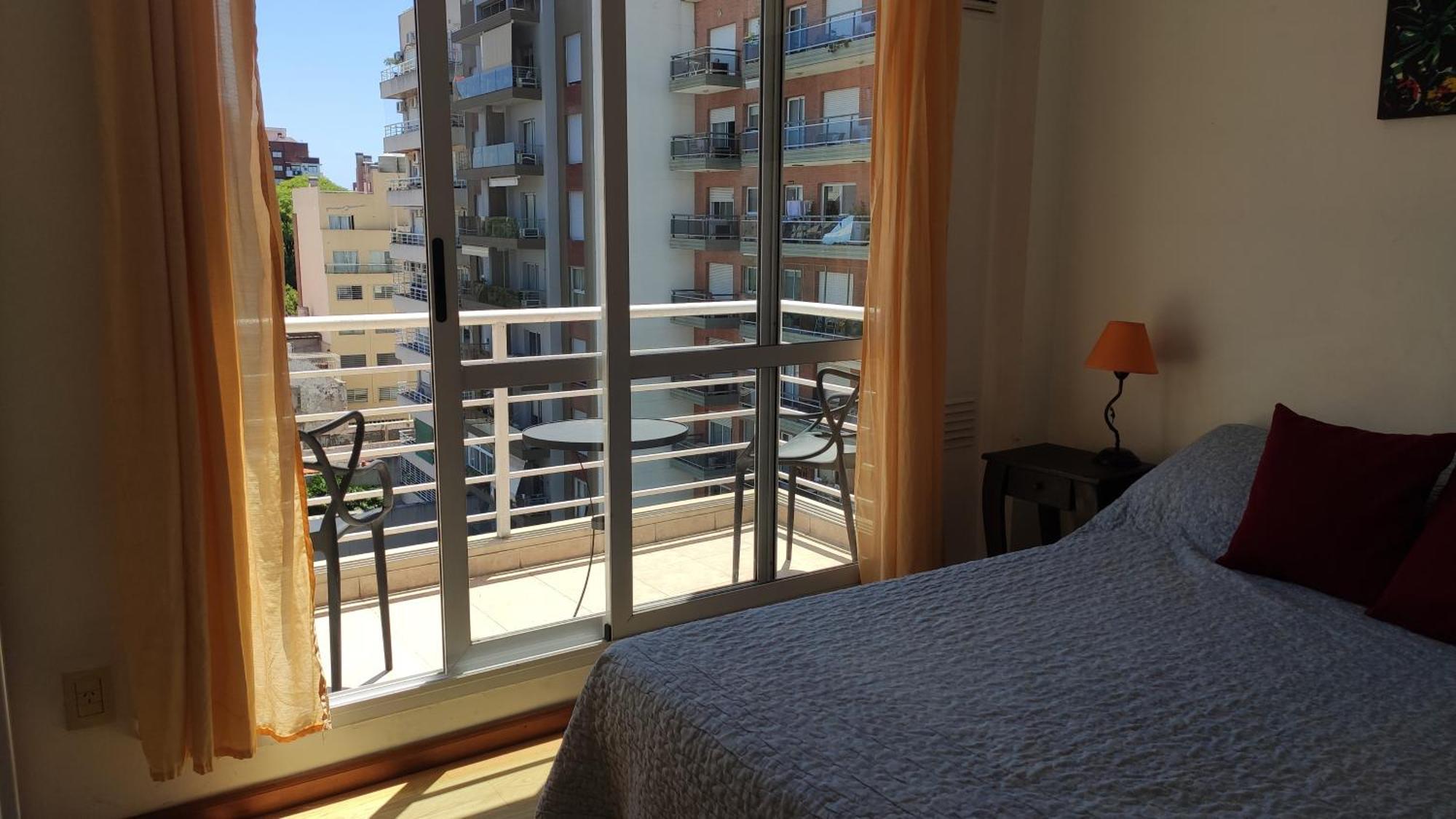 Apartment Luminoso Y Amplio 2 Ambientes En Flores 45 M2