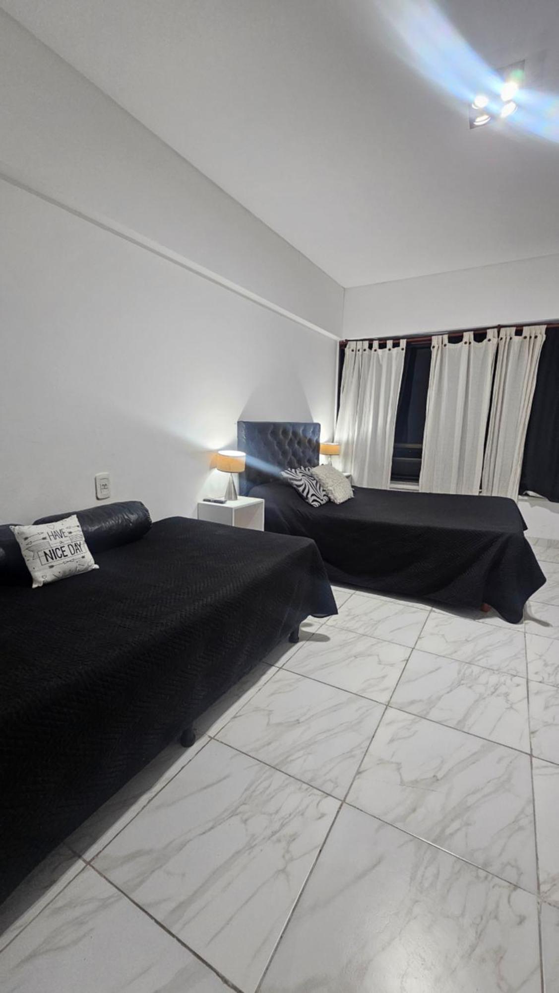 Hermoso Departamento Sobre Av. Corrientes Con Vistas Hacia La Ciudad Apartamento *