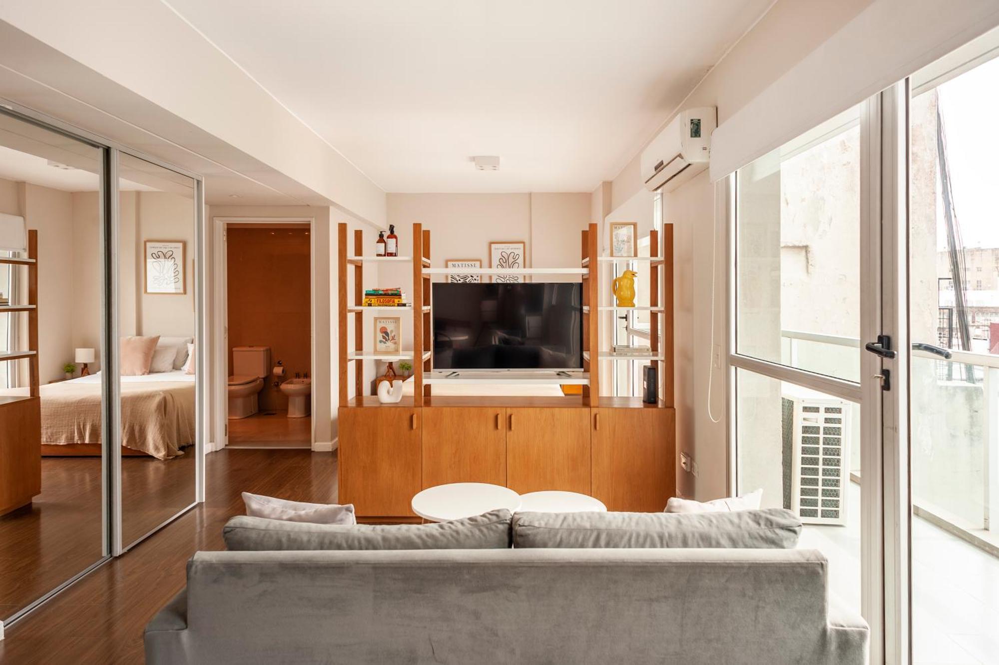 Live & Enjoy In Recoleta -12j- * Buenos Aires