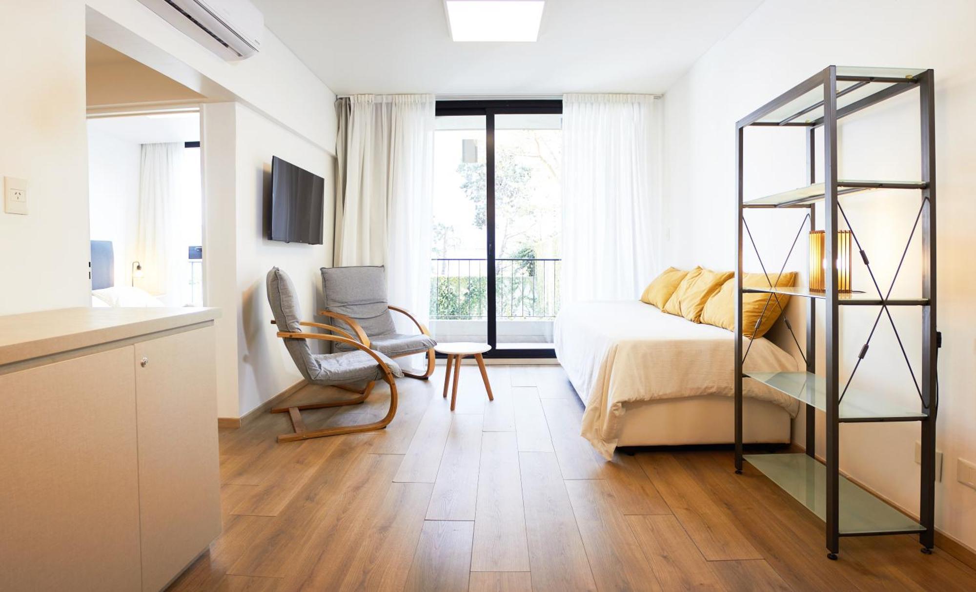 Monroe Apartment