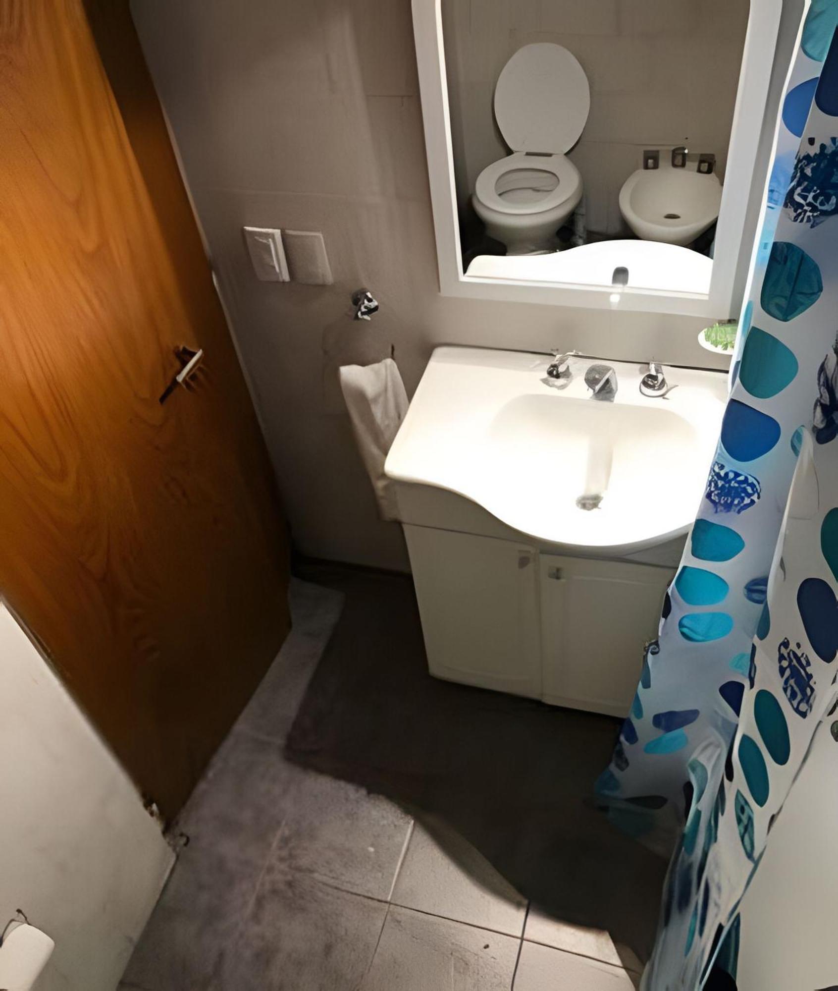 Italian Hospital Apartment: Cozy 4-person * Buenos Aires