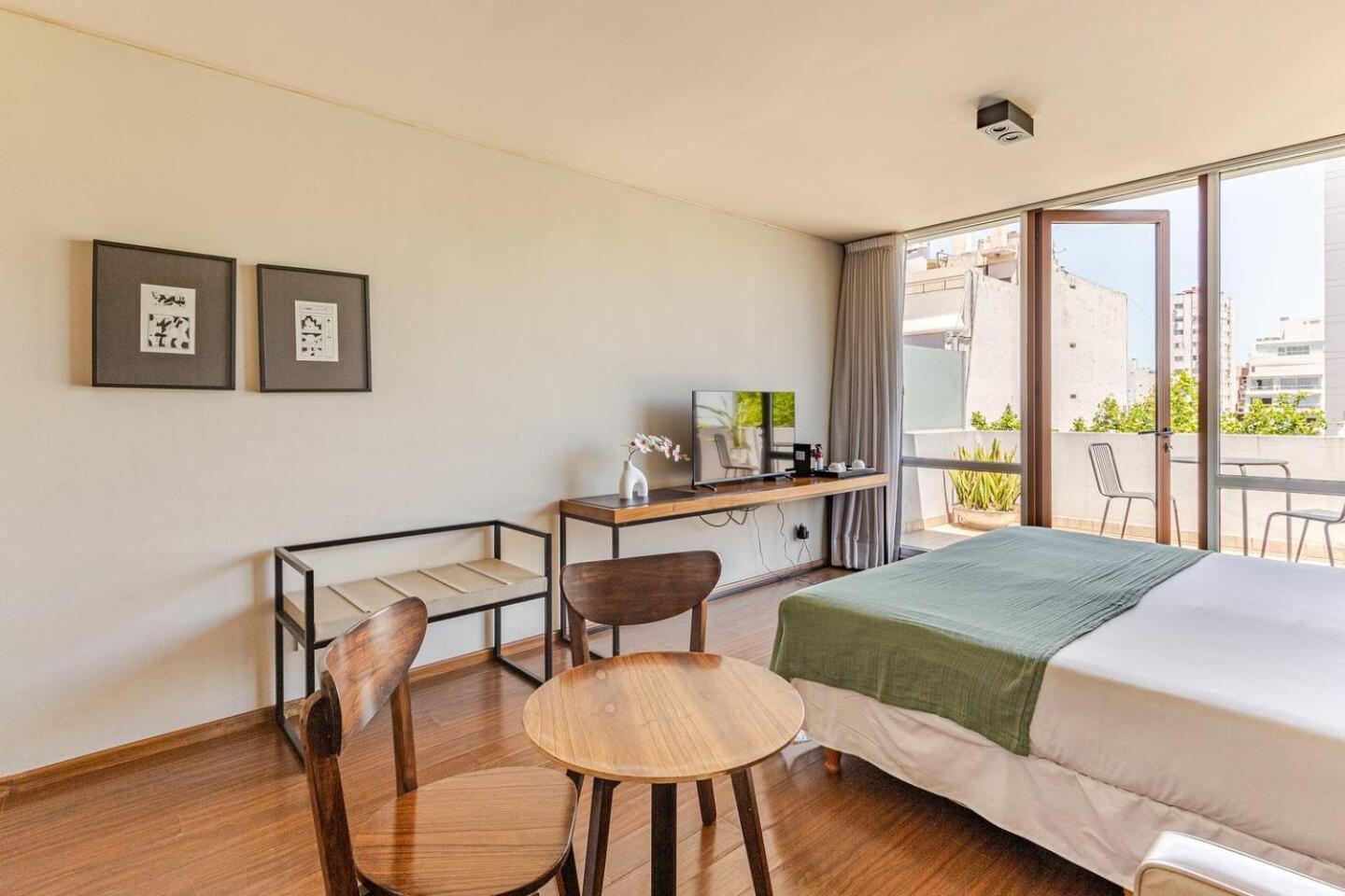 Live At Location Palermo Soho -t707- * Ciudad Autónoma de Buenos Aires