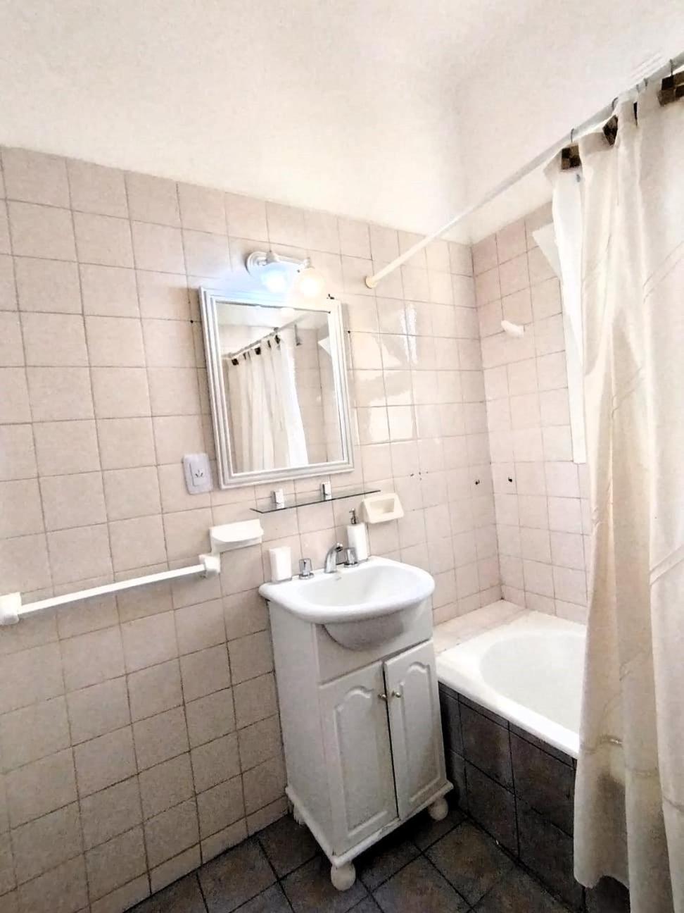 Luminoso Y Confortable Departamento En Almagro Ciudad Autónoma de Buenos Aires