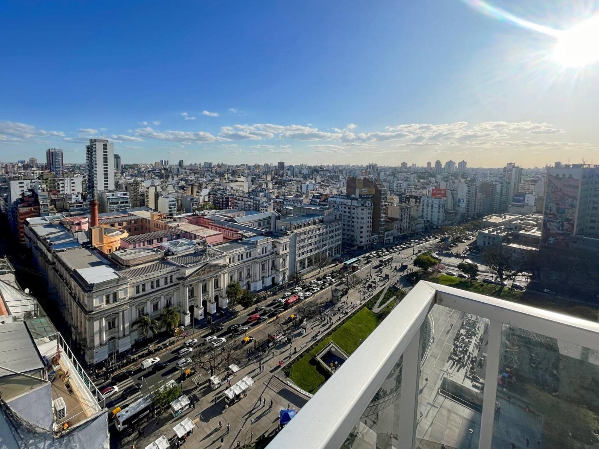 One-bedroom In Recoleta With Panoramic Views Apartment *