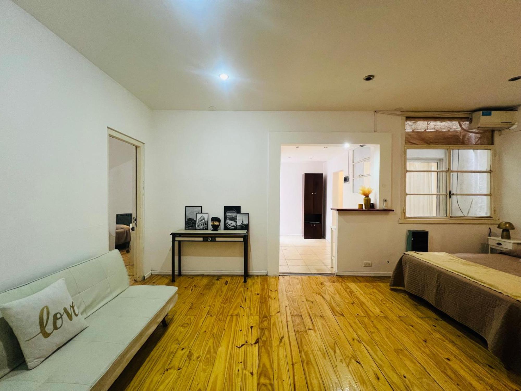 Apartment Calle Tucuman Y 9 De Julio