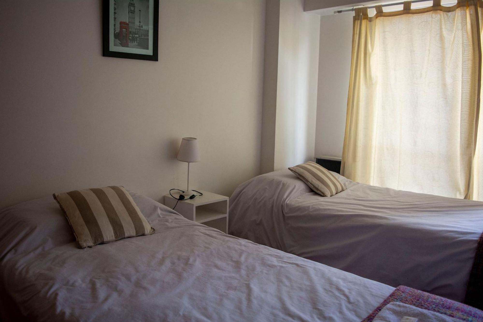 Italian Hospital Apartment: Cozy 4-person Buenos Aires
