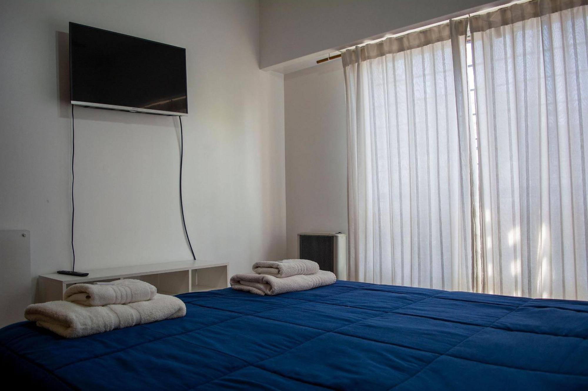 Apartment Italian Hospital Apartment: Cozy 4-person