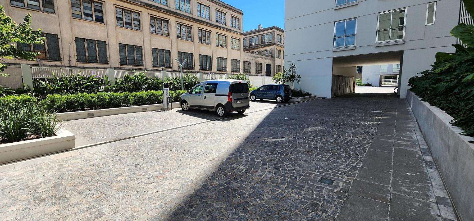 Luxury And Modern Aptartment En Quartier Apartment