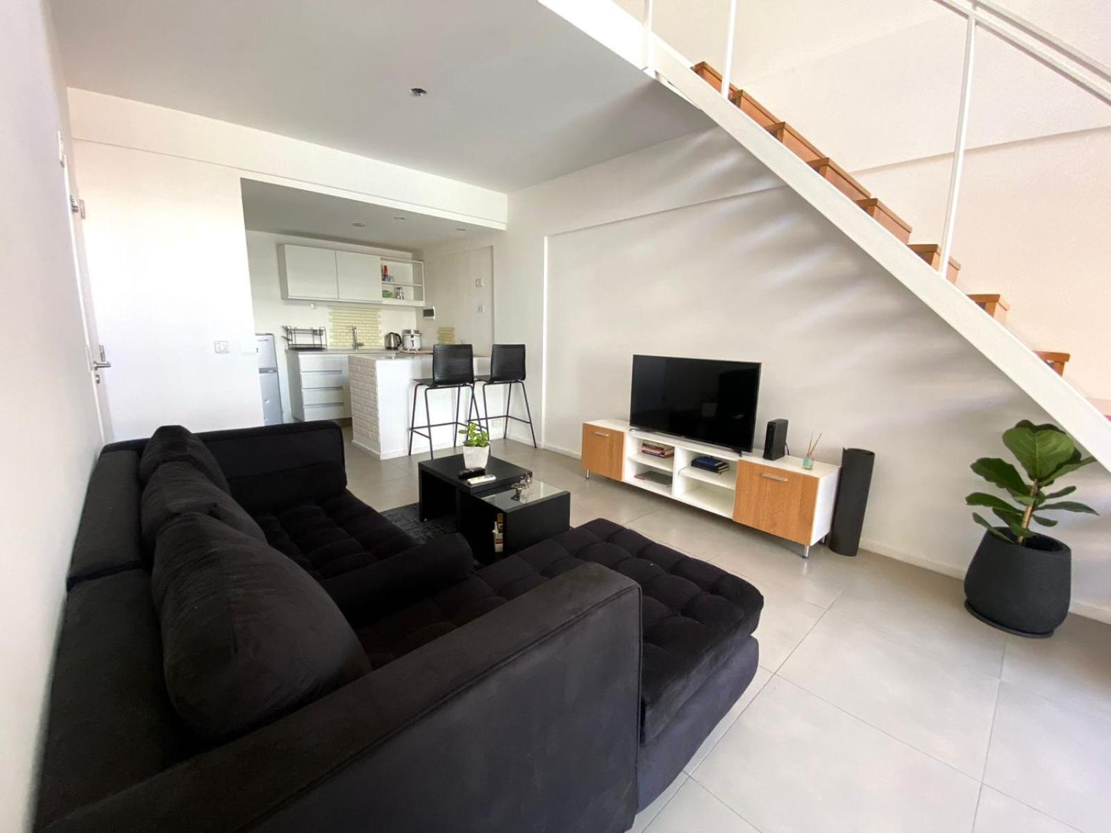 Bright Duplex Next To Rosedal Apartment *