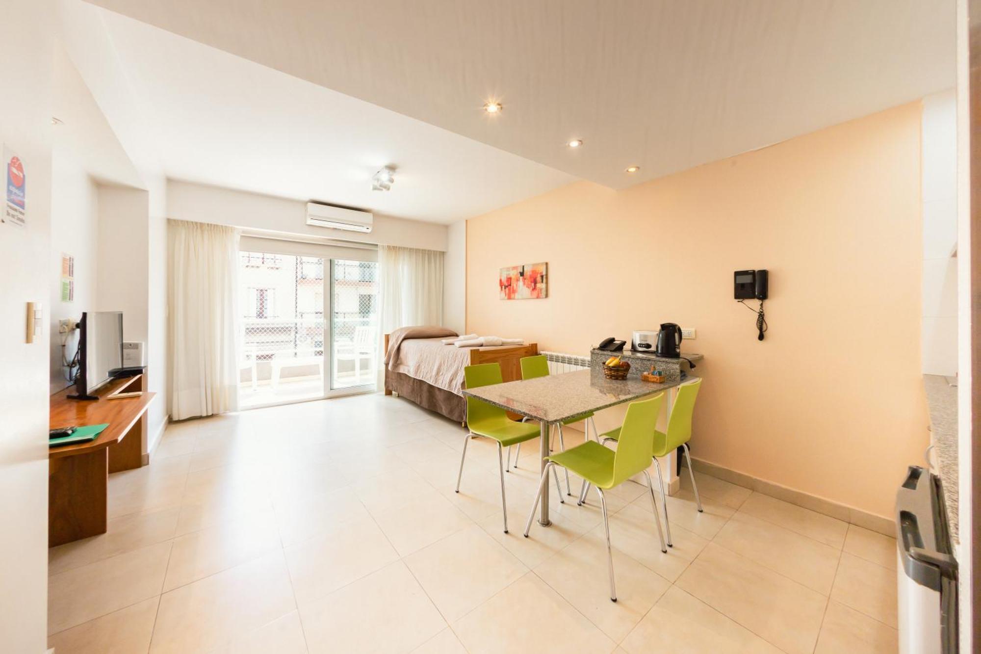 Le Batiment Apartmentos