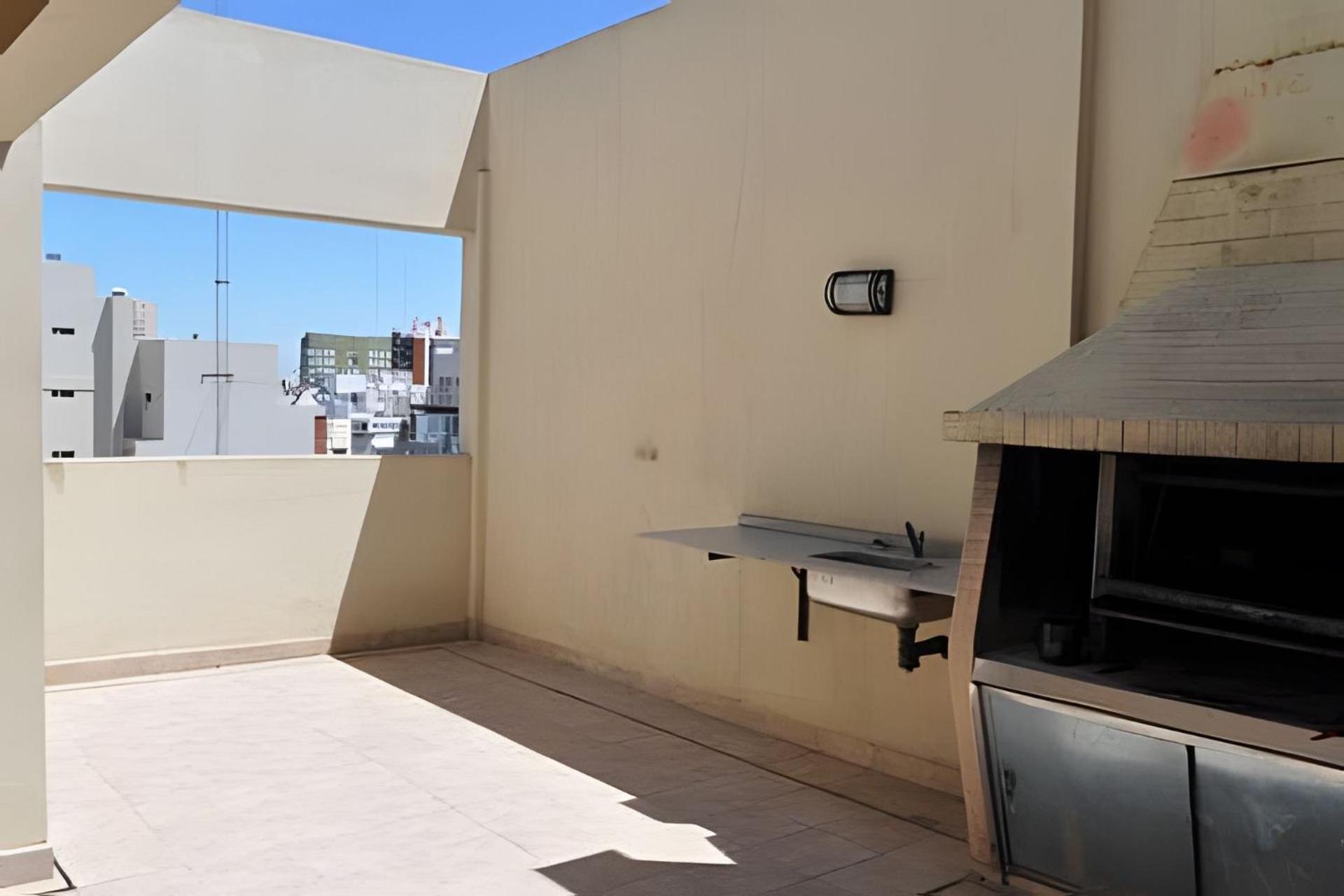 Apartment Veve V . Sun Splashed Apt, Easy Access To The *