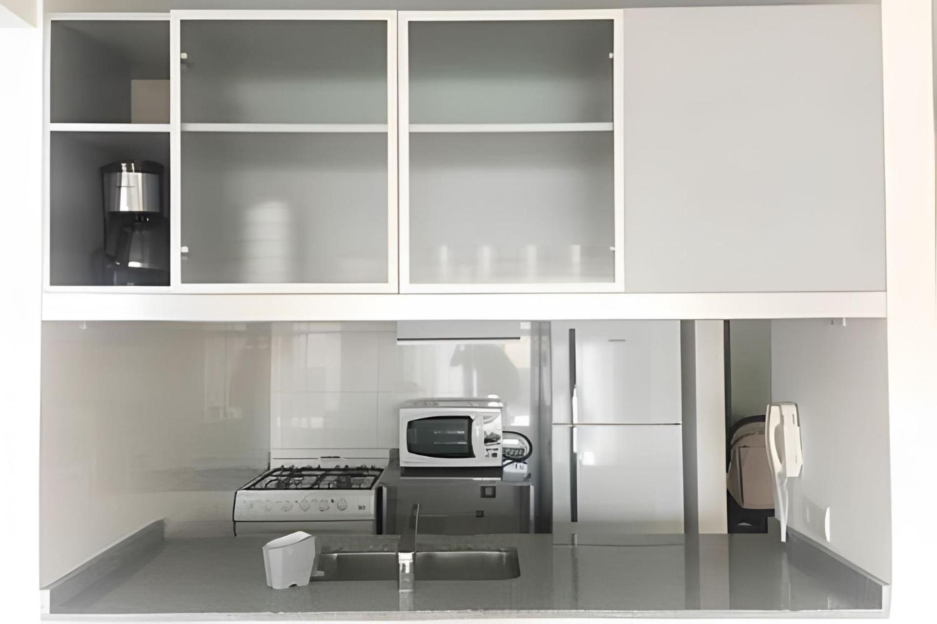 Apartment Veve V . Sun Splashed Apt, Easy Access To The Buenos Aires