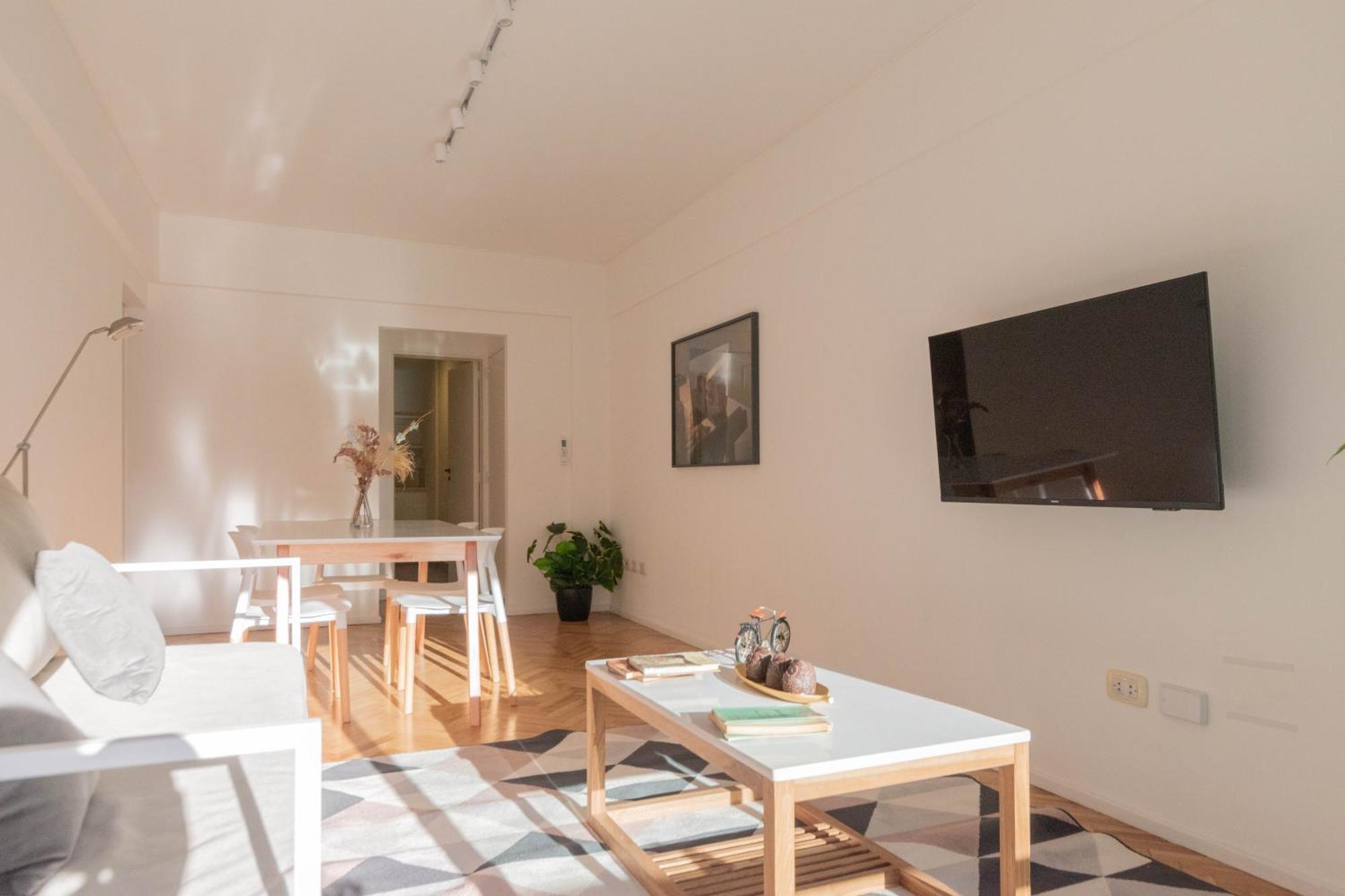 Fliphaus Junin 1347 - 2 Bd In Recoleta Mall Apartment