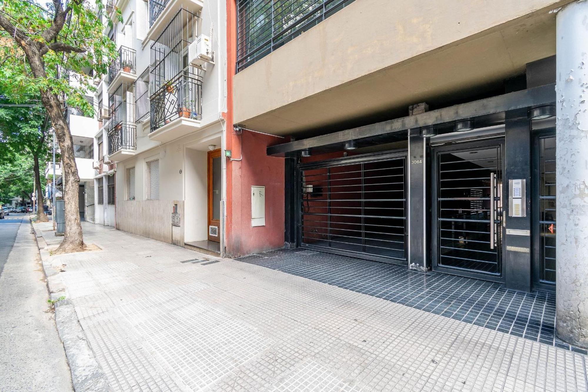 Espacioso Departamento Con Cochera En Recoleta Apartment Buenos Aires