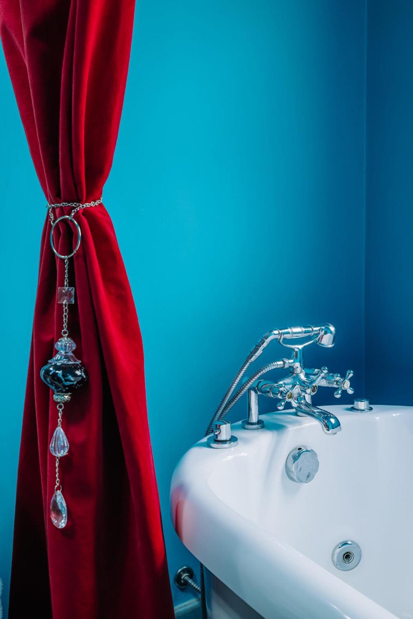 Luxurious 19th Century Mansion With Jacuzzy Y Cine *